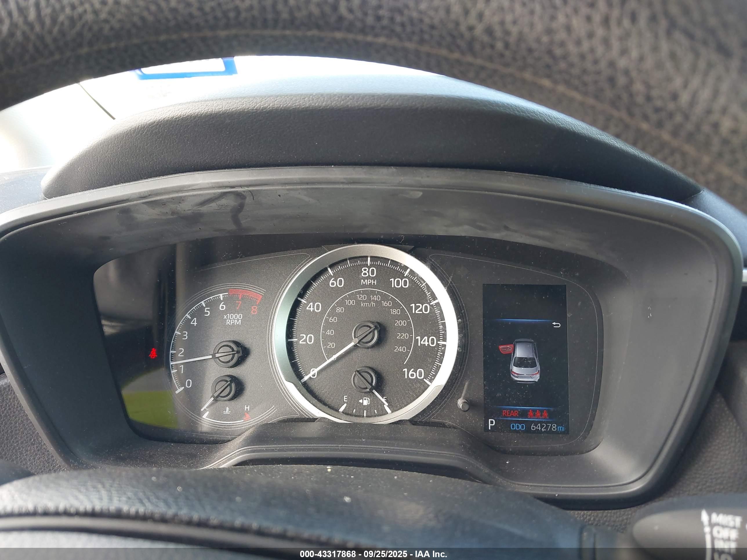 TOYOTA COROLLA image 7