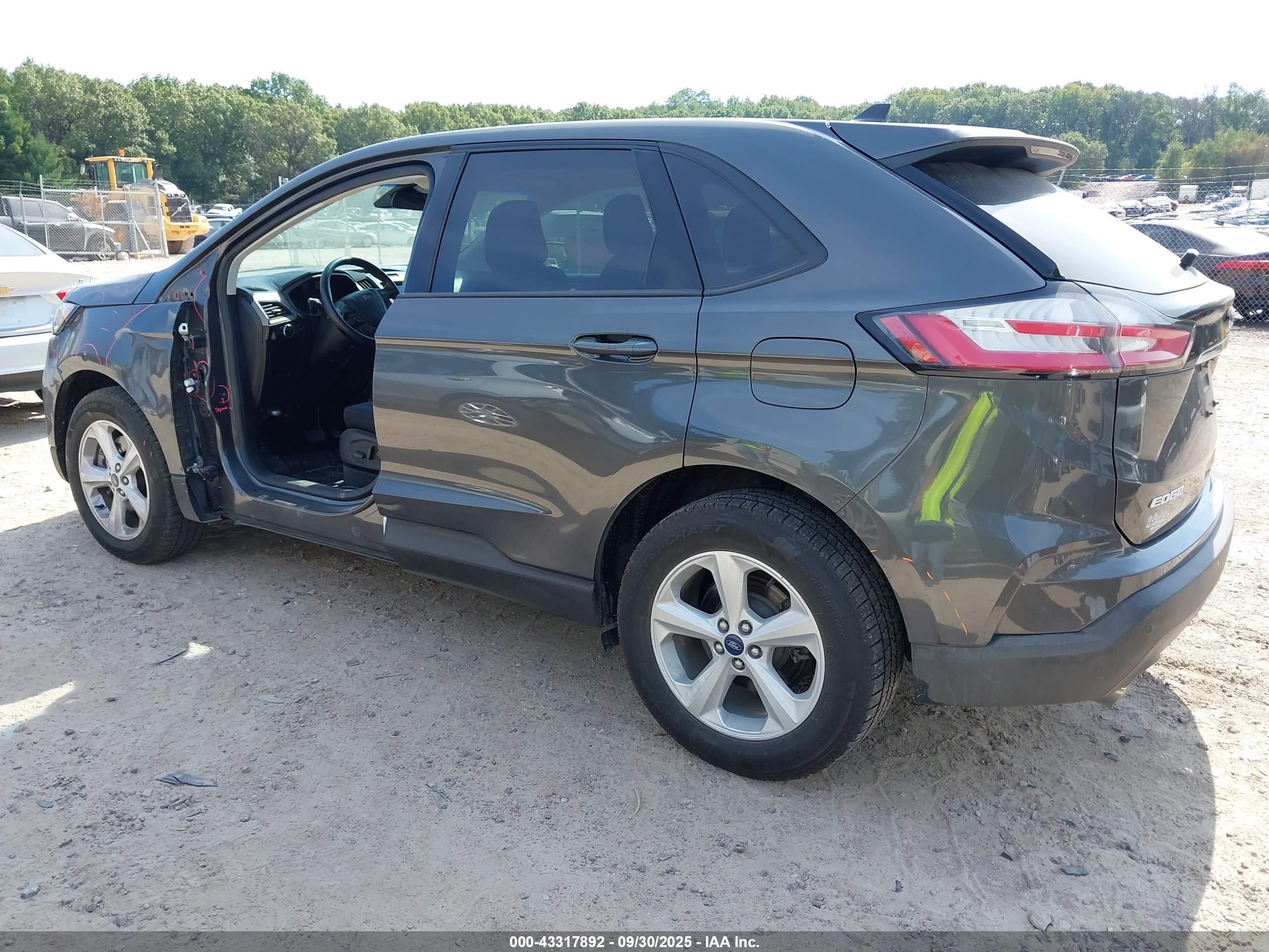 FORD EDGE image 3