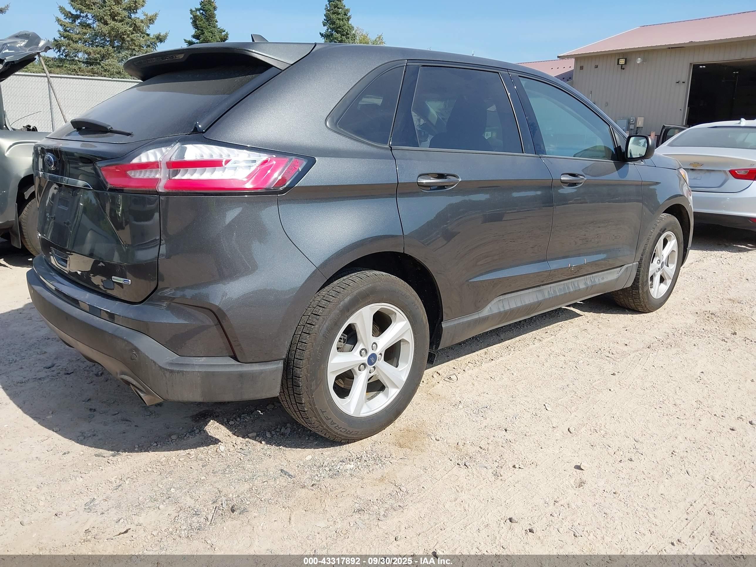 FORD EDGE image 4