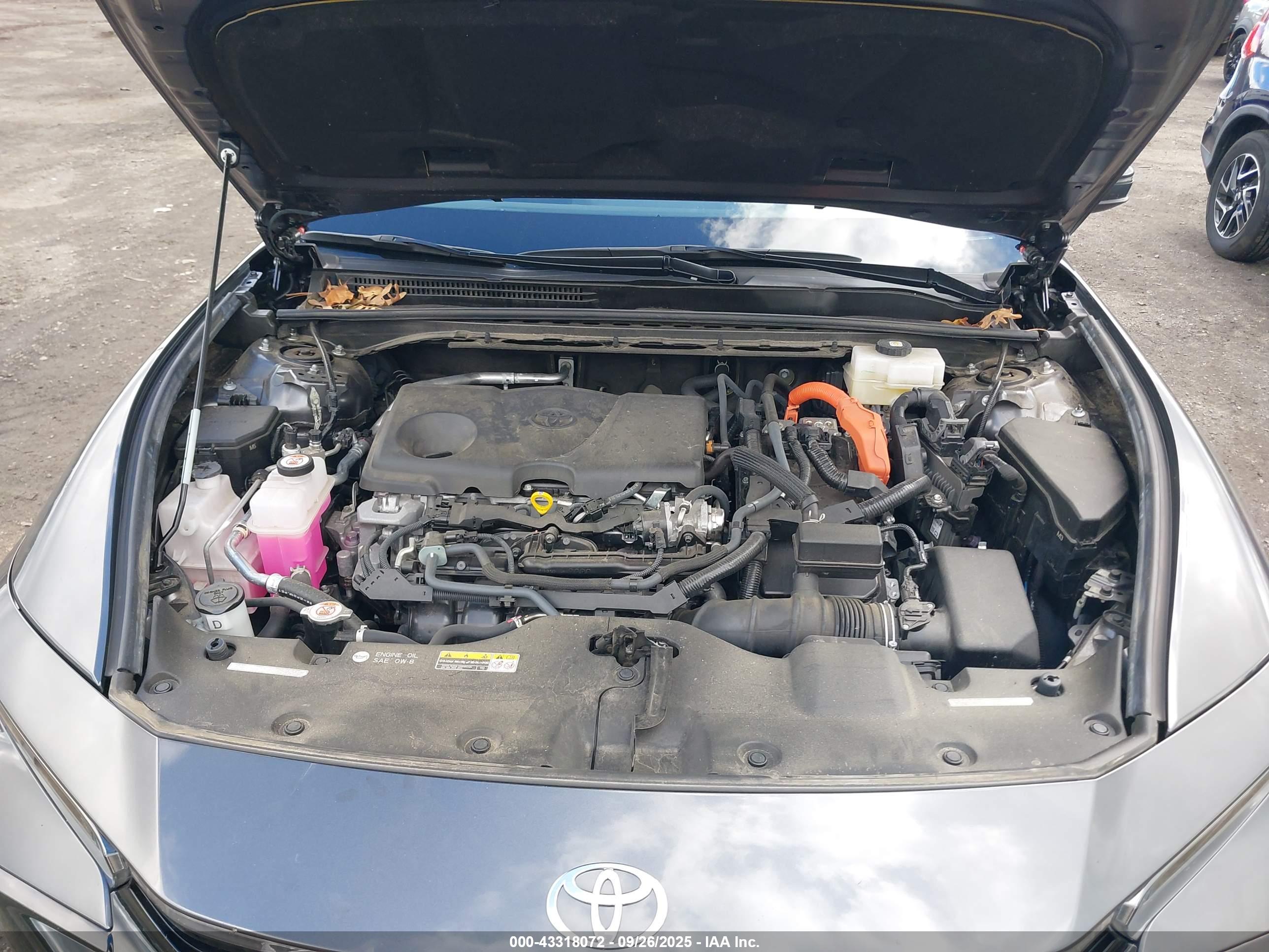TOYOTA CROWN image 10