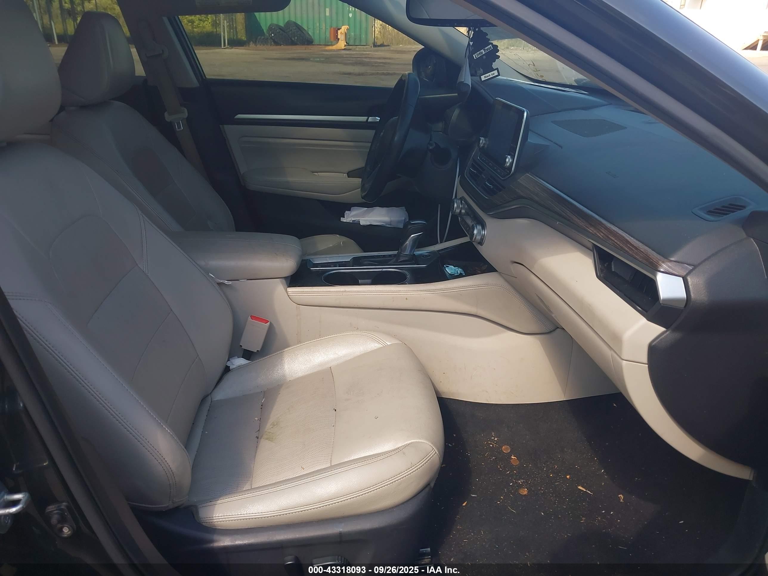 NISSAN ALTIMA image 5