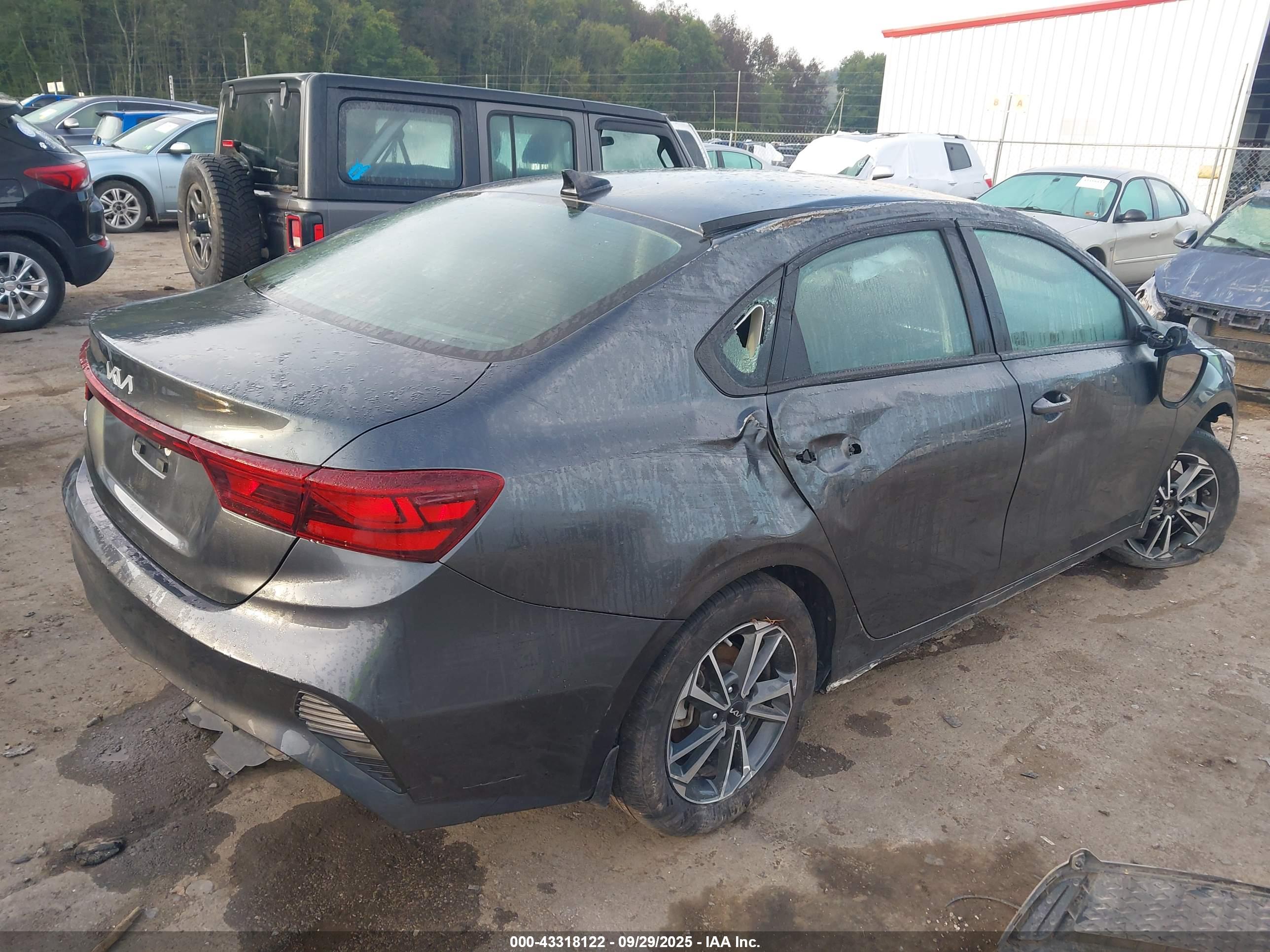 KIA FORTE image 4