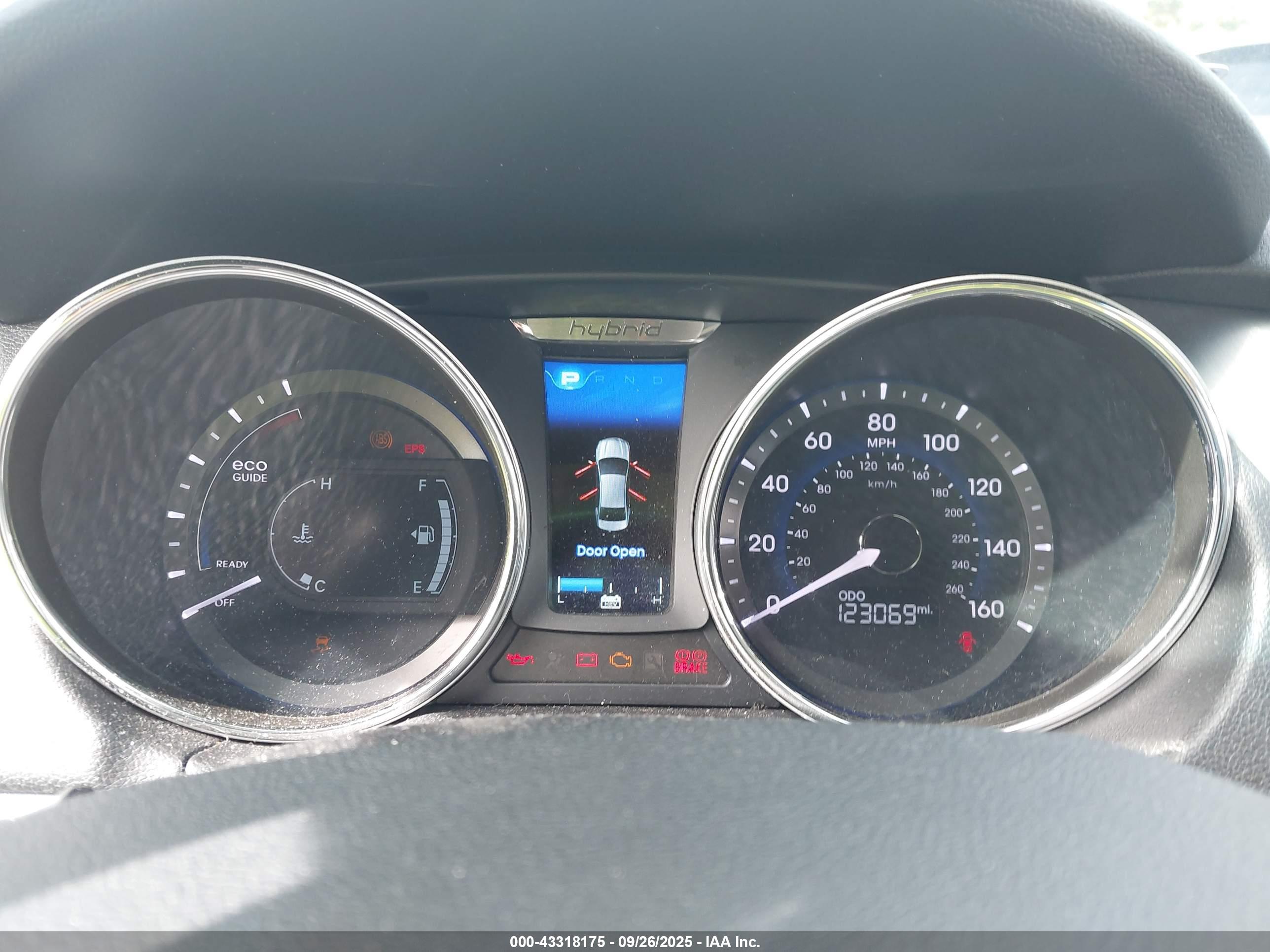 HYUNDAI SONATA image 7