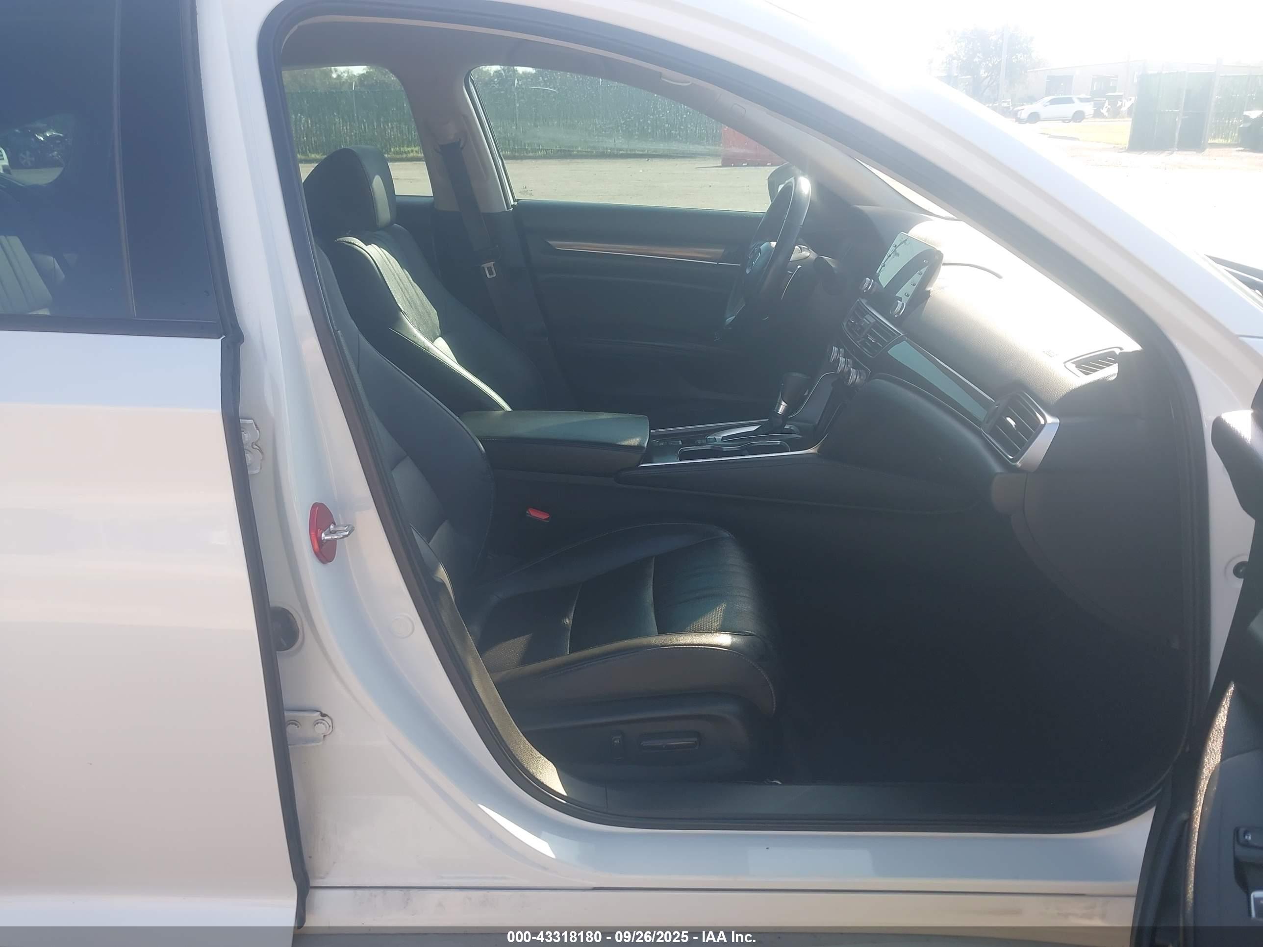 HONDA ACCORD image 5