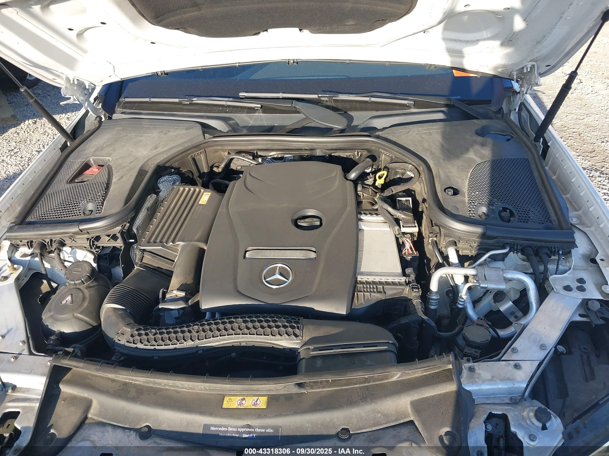 MERCEDES-BENZ E image 10