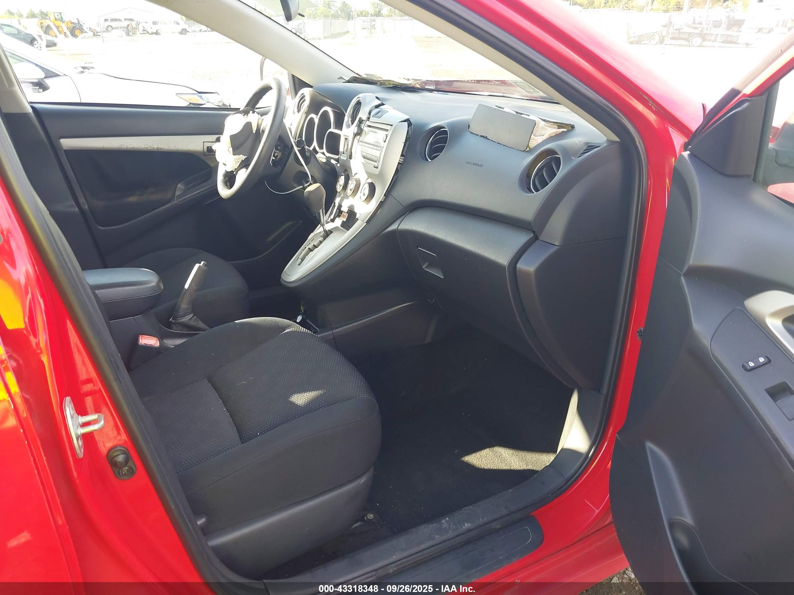 TOYOTA MATRIX image 5