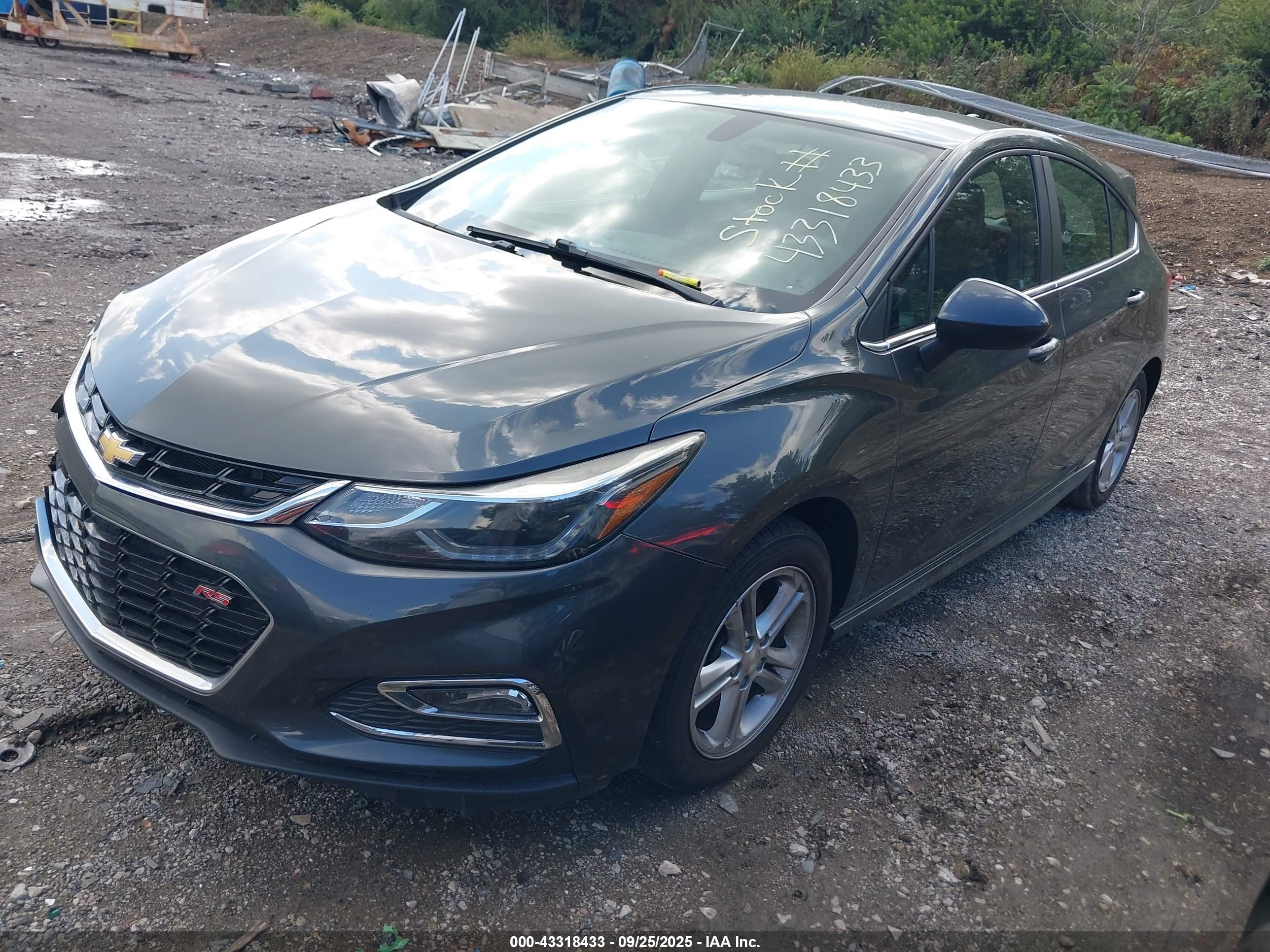 CHEVROLET CRUZE image 2