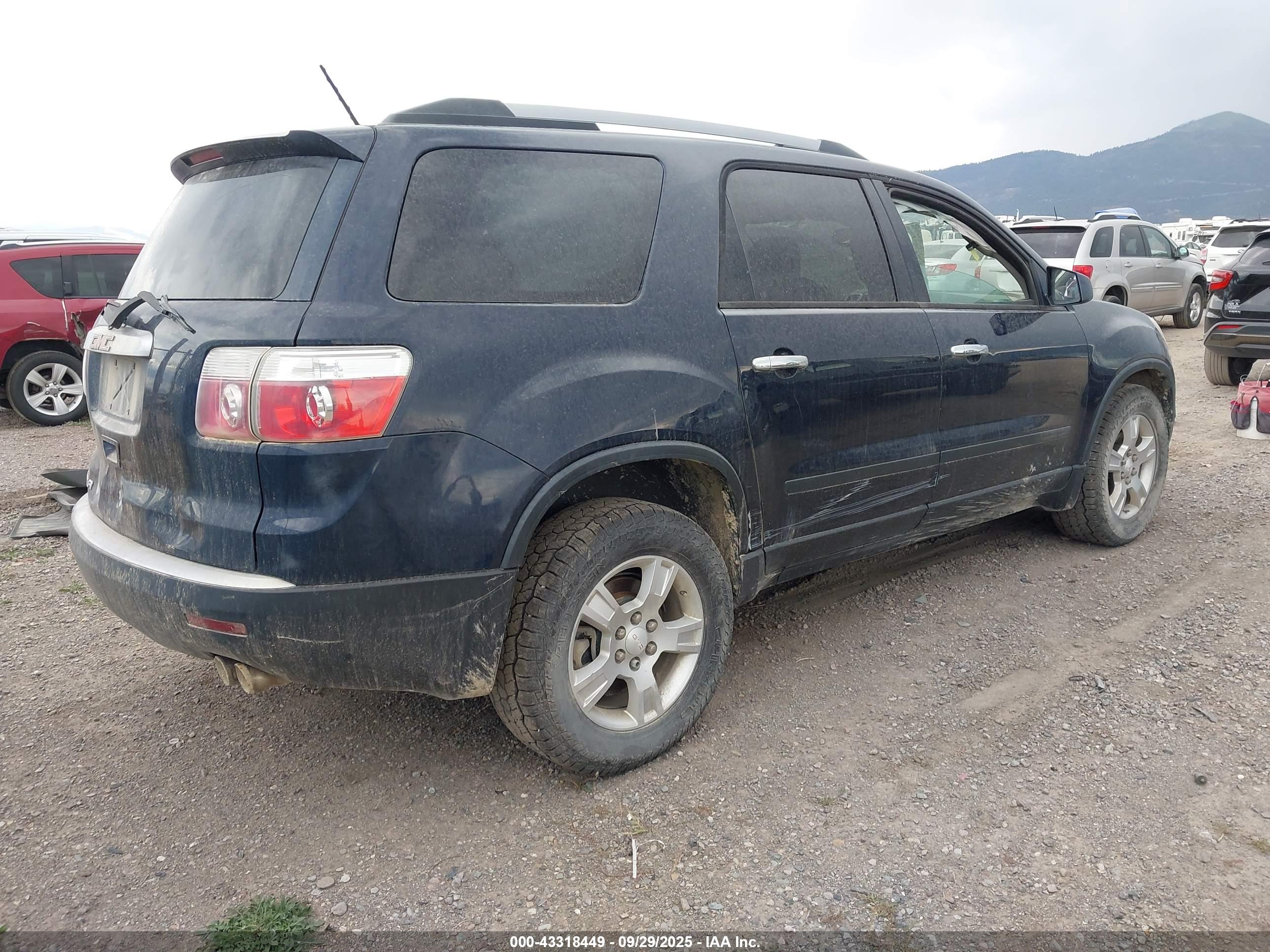 GMC ACADIA image 4