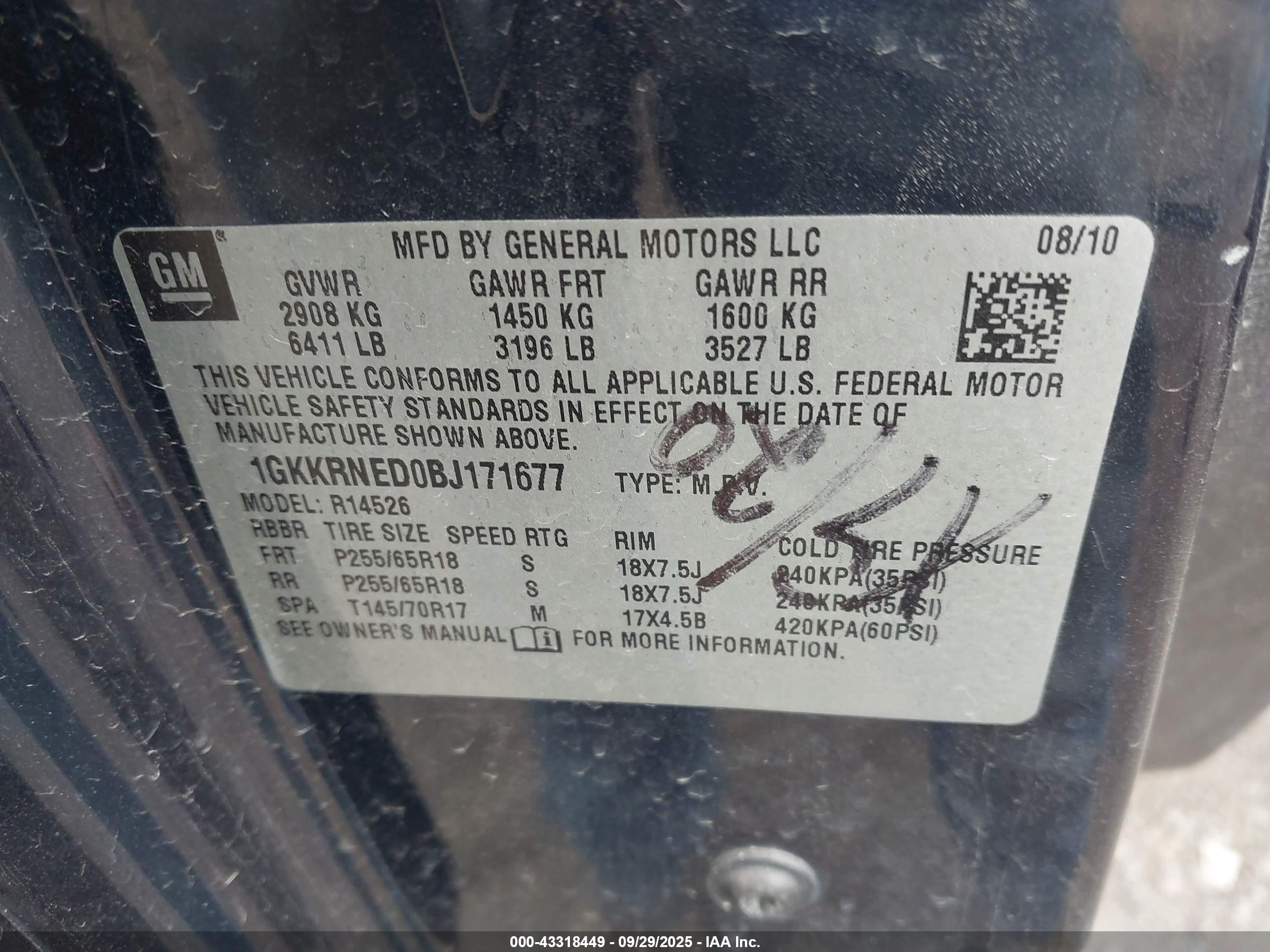 GMC ACADIA image 9