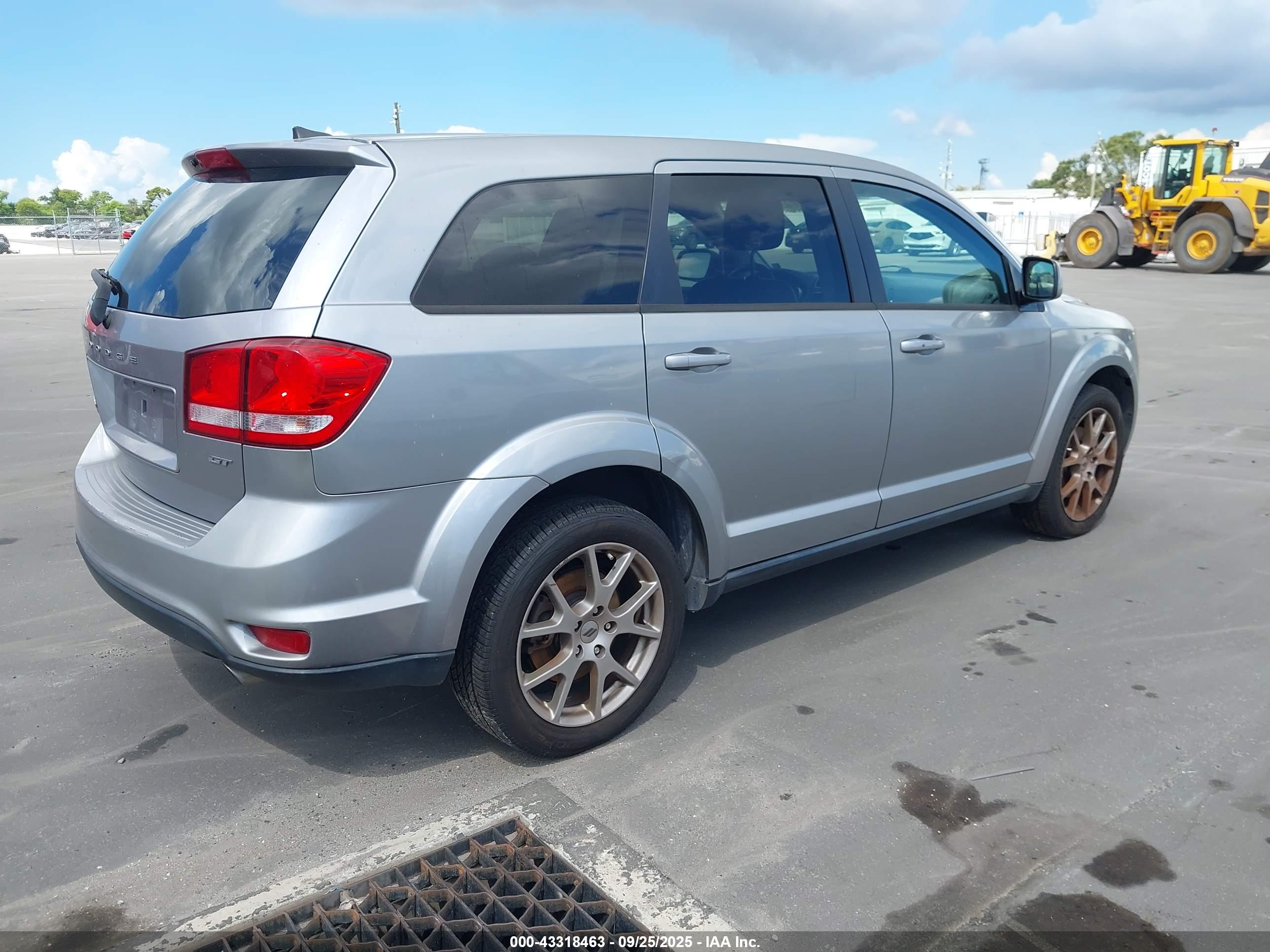 DODGE JOURNEY image 4