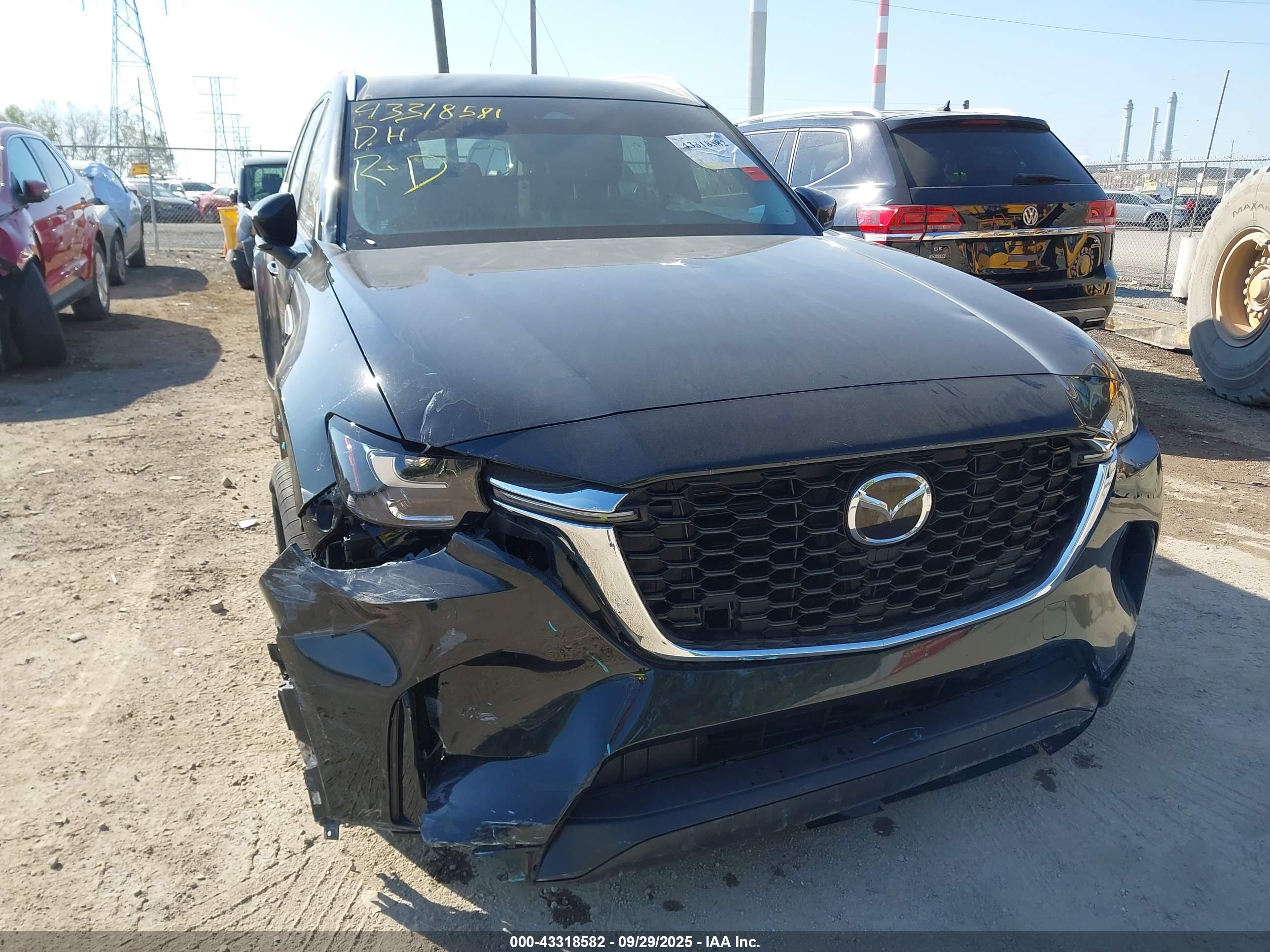 MAZDA CX-90 image 6