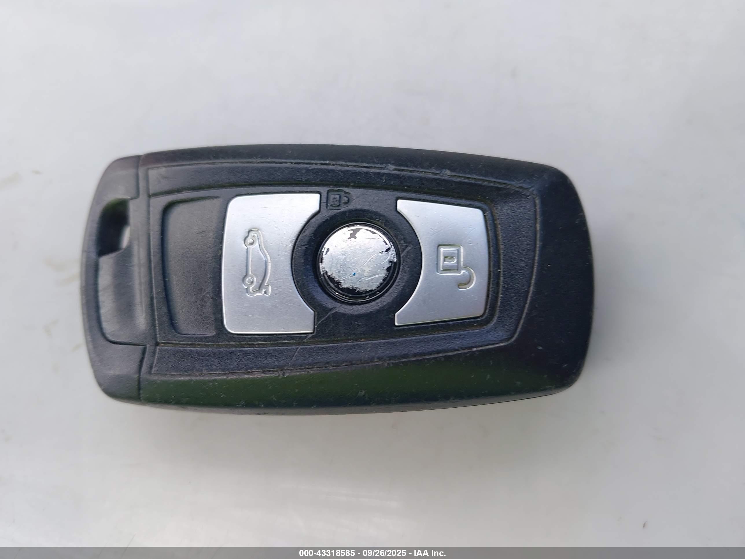 BMW 328I image 11