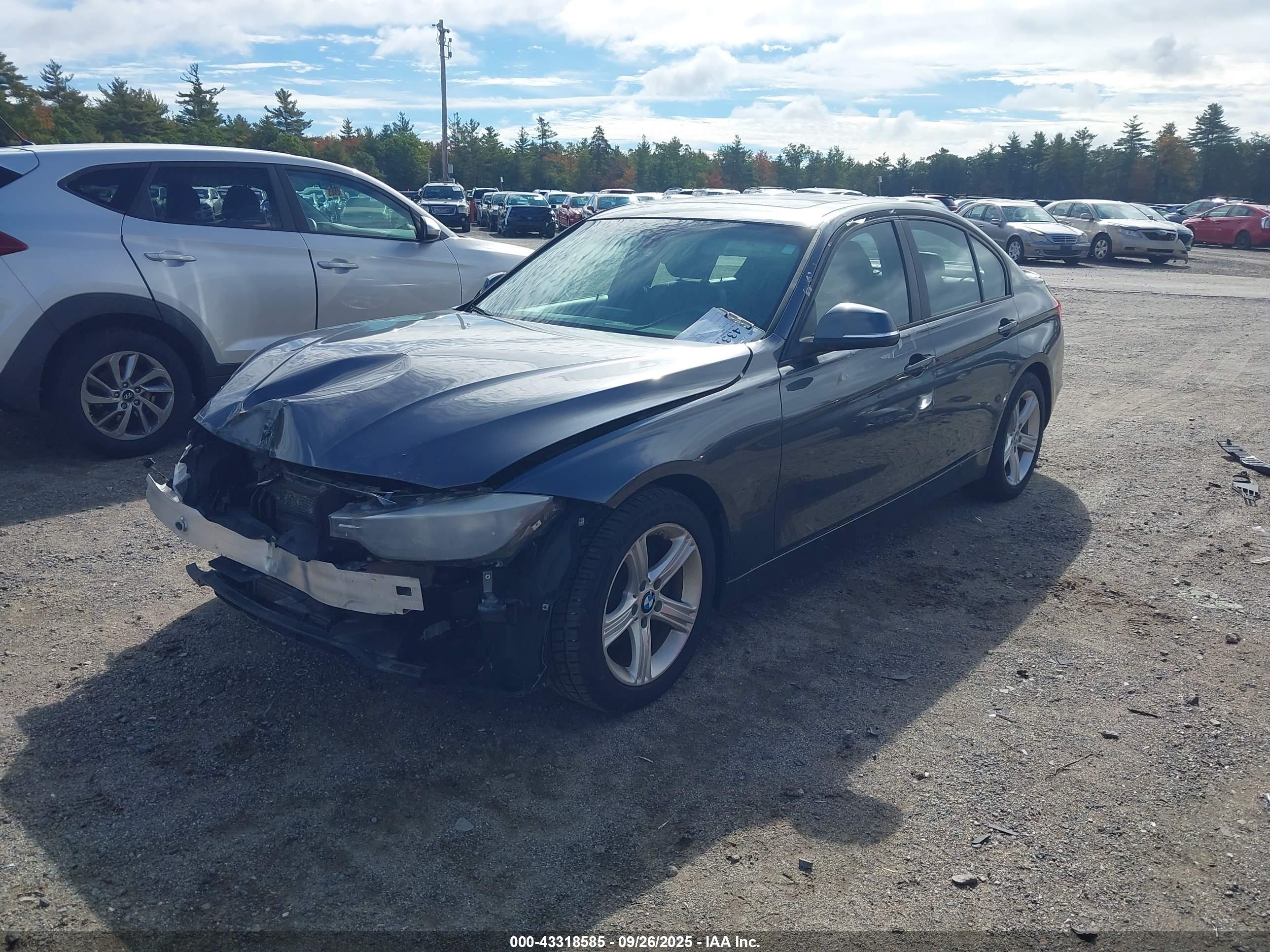 BMW 328I image 2