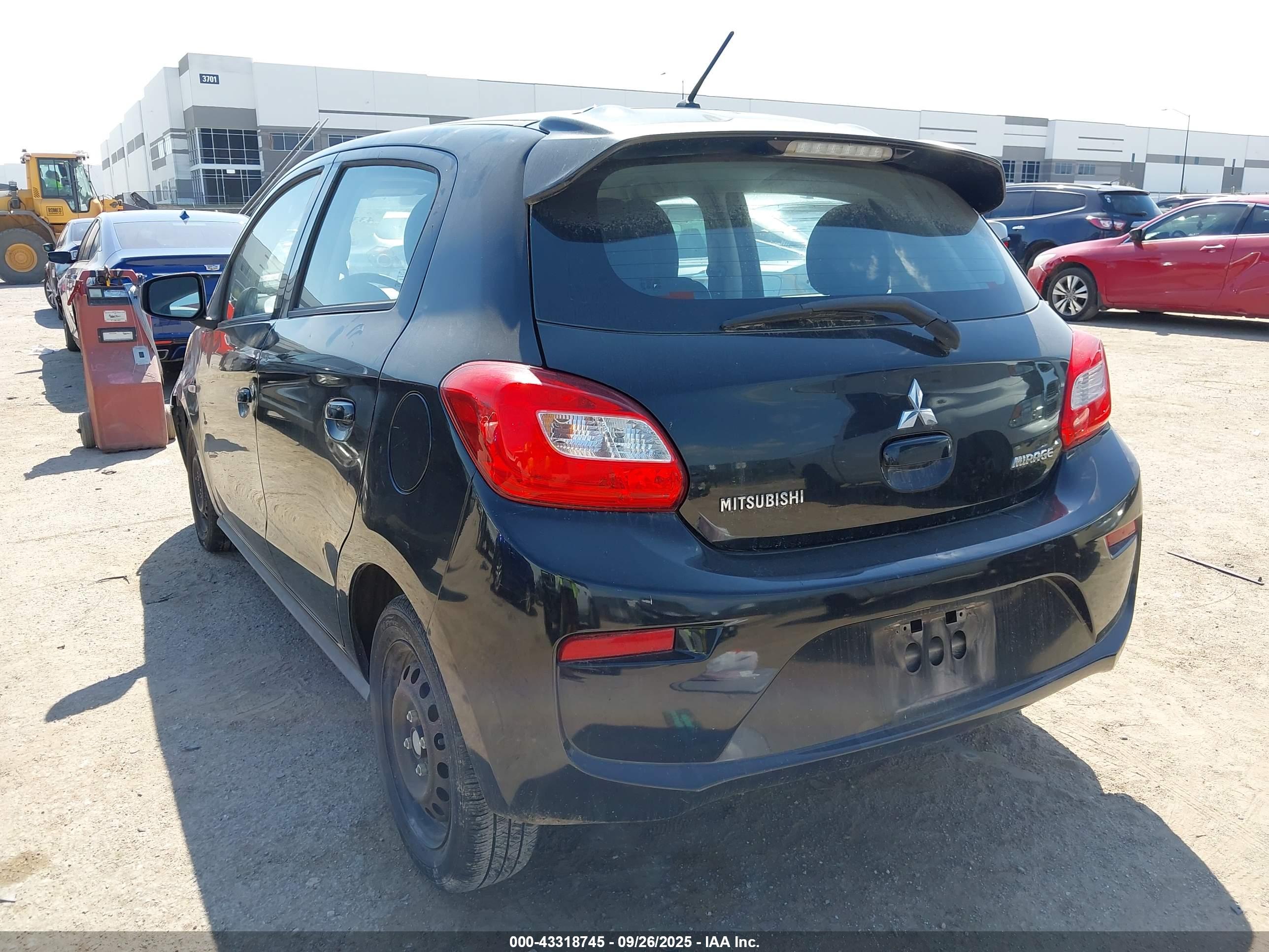 MITSUBISHI MIRAGE image 3