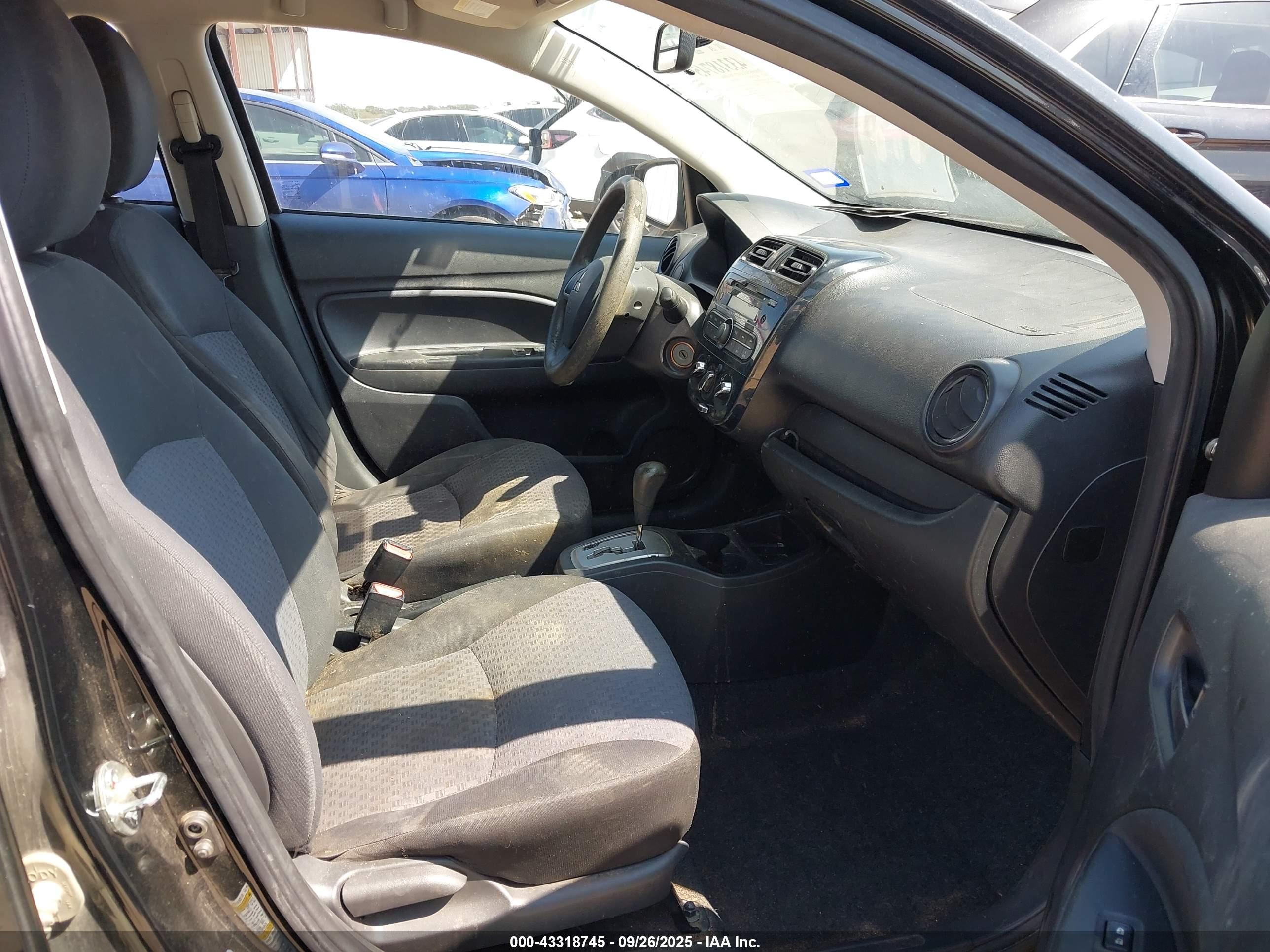 MITSUBISHI MIRAGE image 5