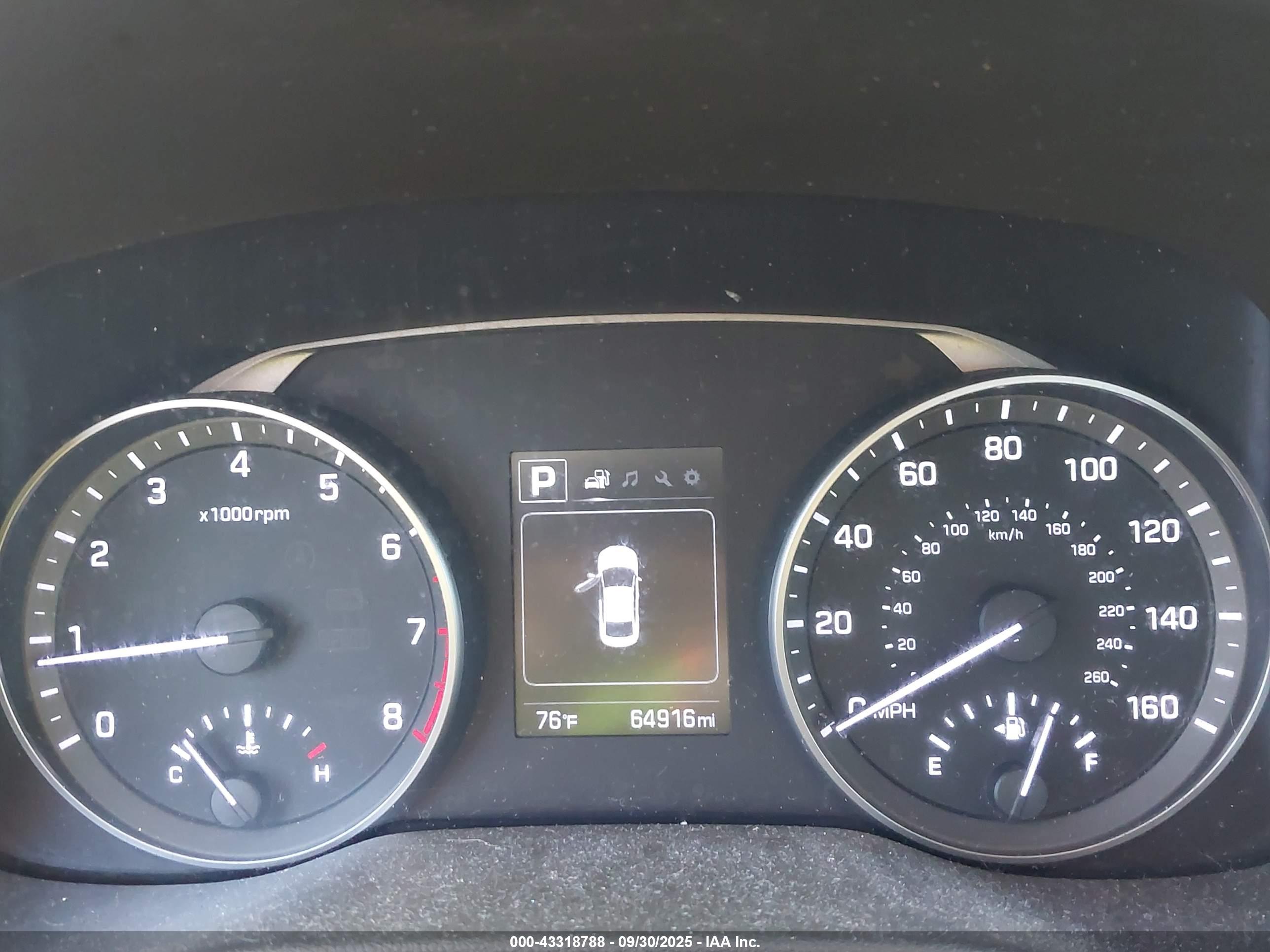 HYUNDAI ELANTRA image 7