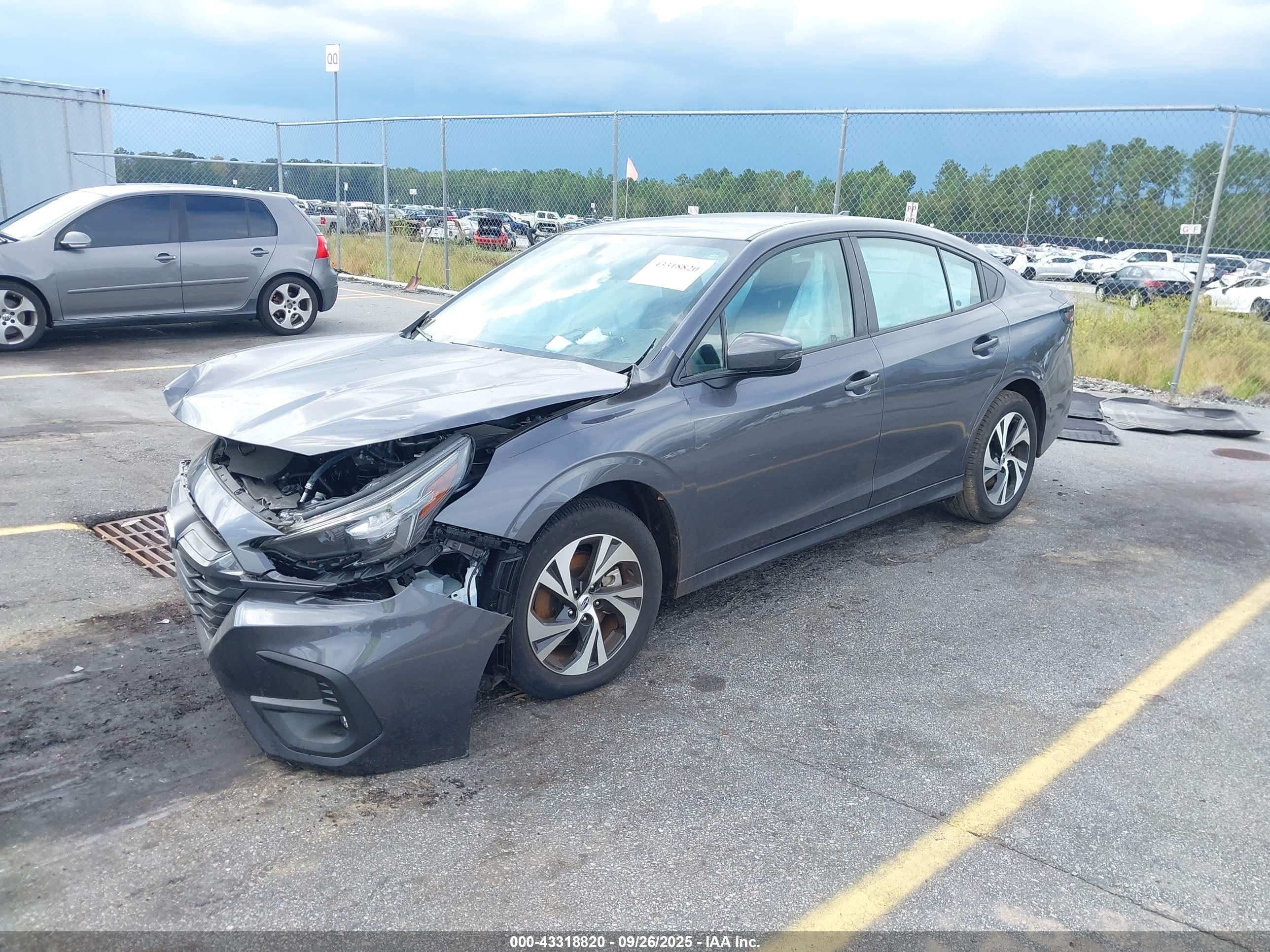 SUBARU LEGACY image 2