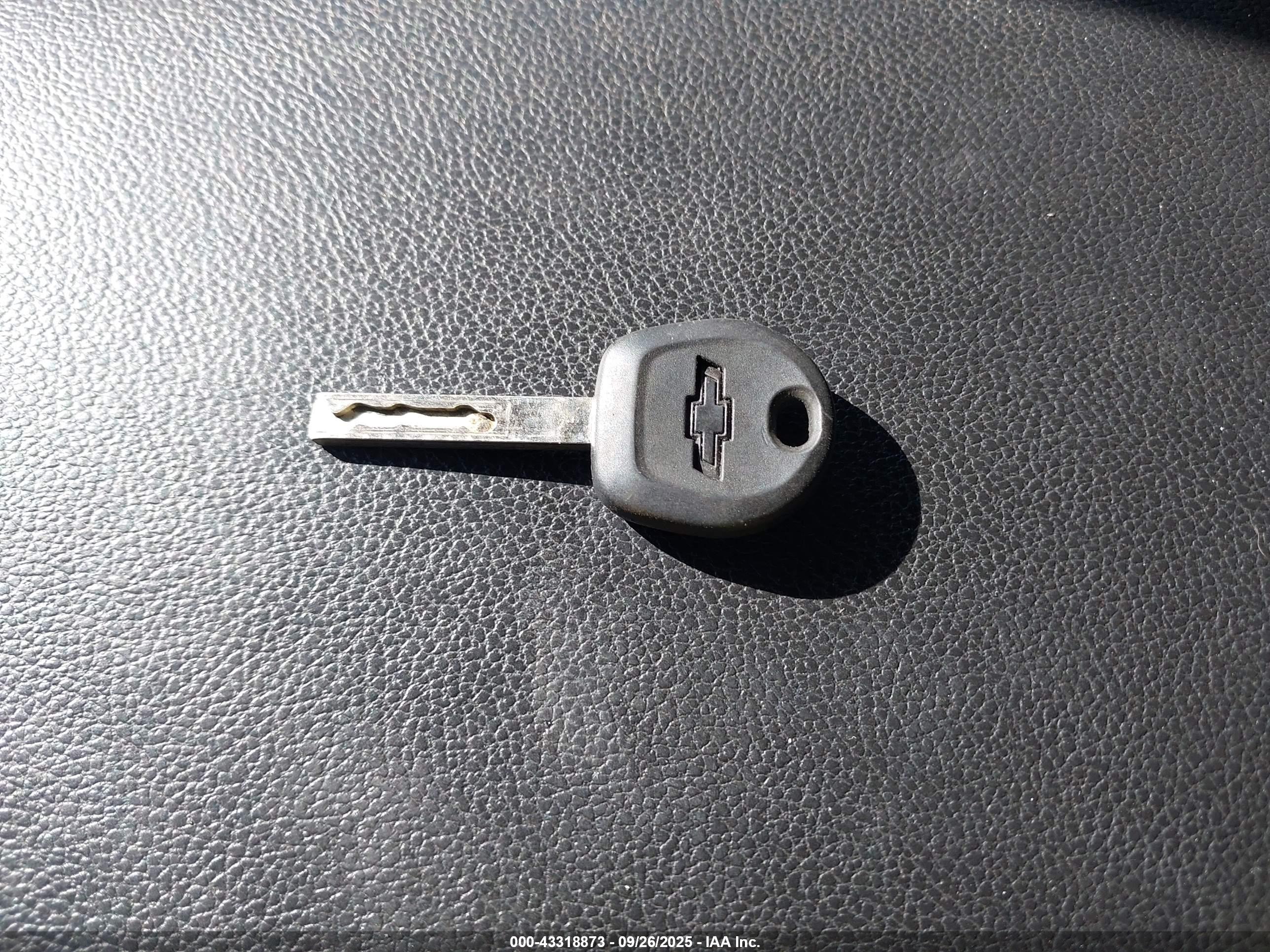 CHEVROLET COLORADO image 11