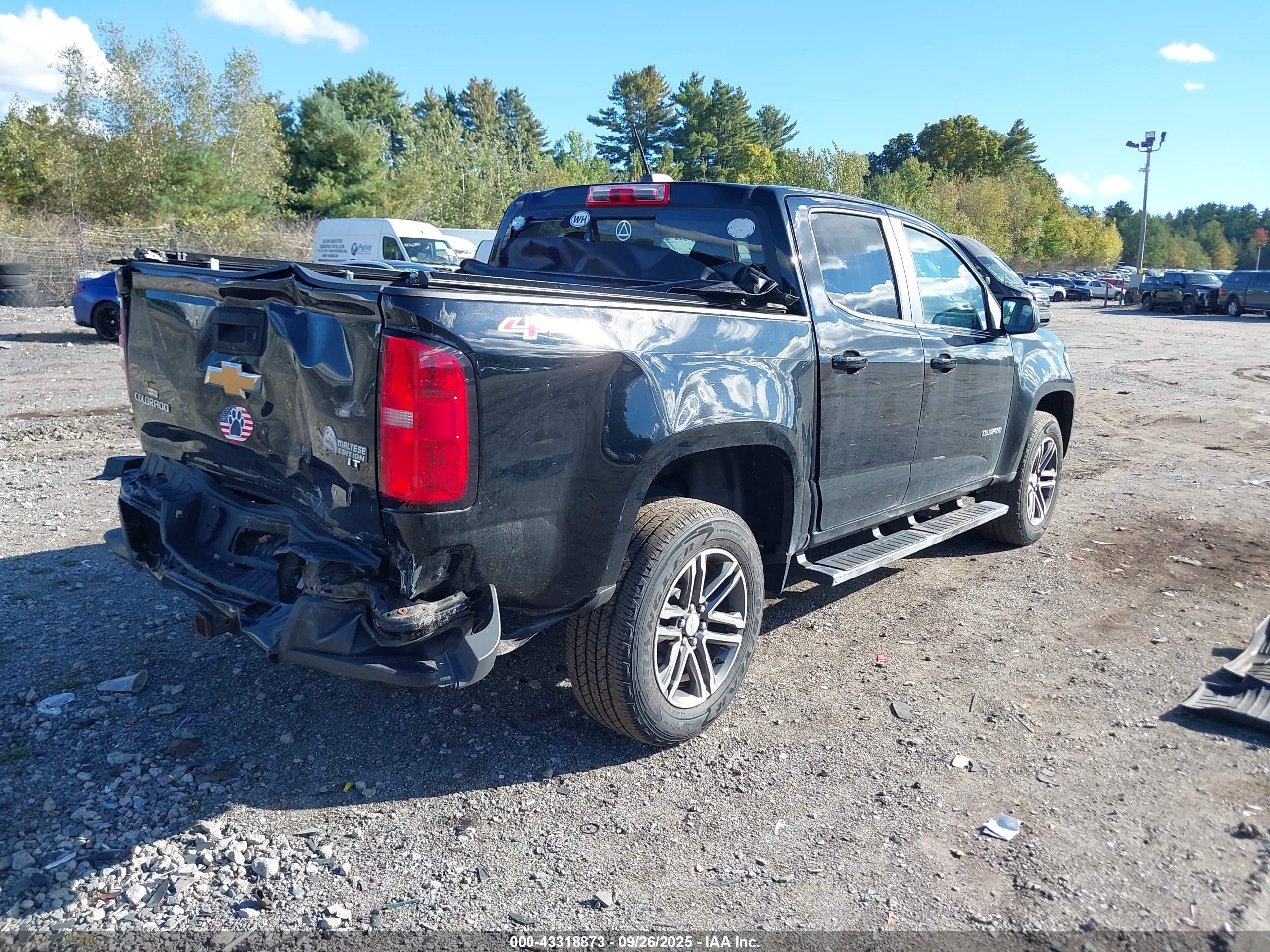 CHEVROLET COLORADO image 4