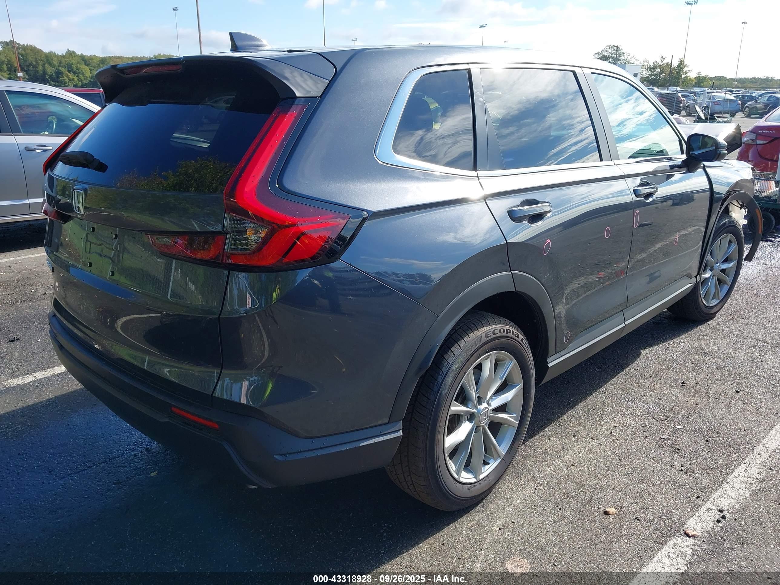 HONDA CR-V image 4