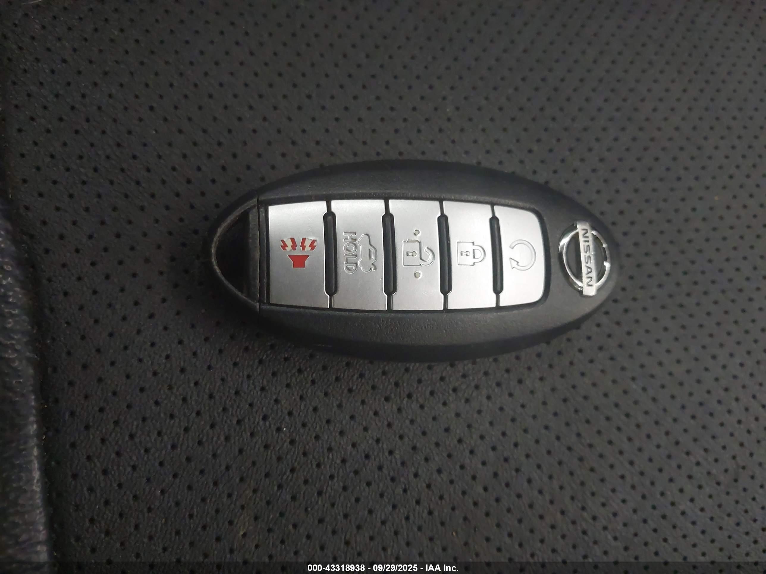 NISSAN ALTIMA image 11