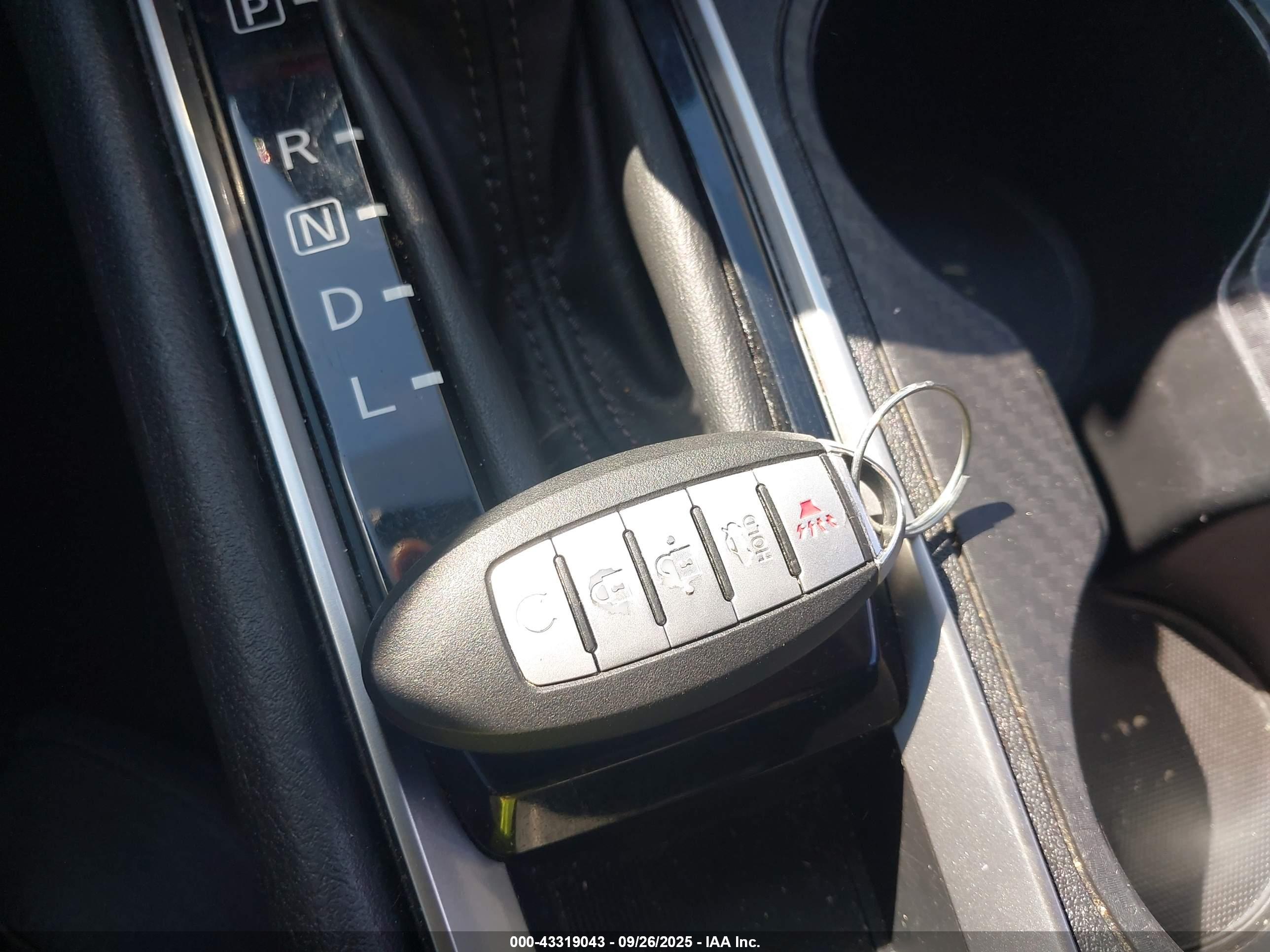 NISSAN ALTIMA image 11
