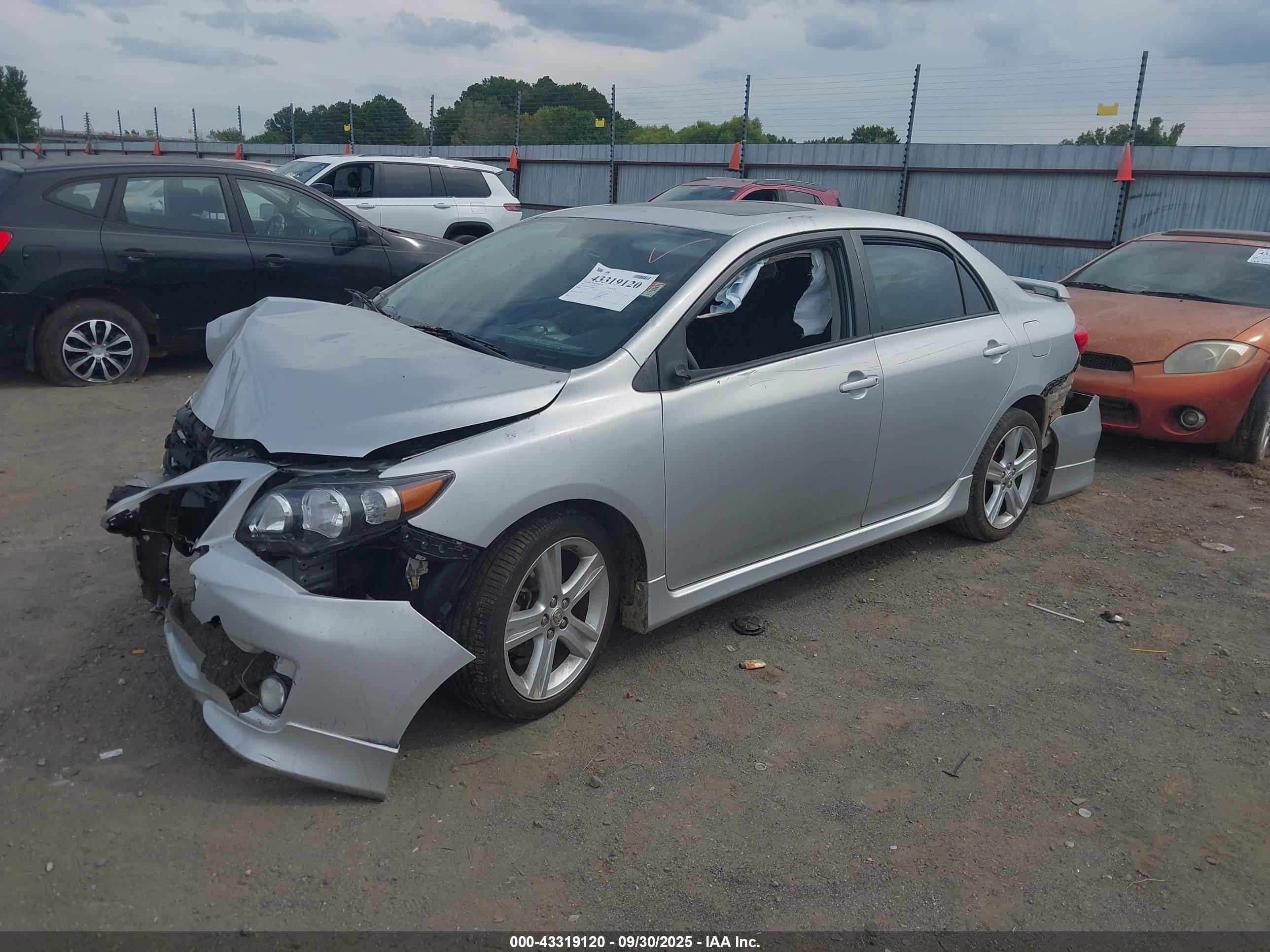 TOYOTA COROLLA image 2