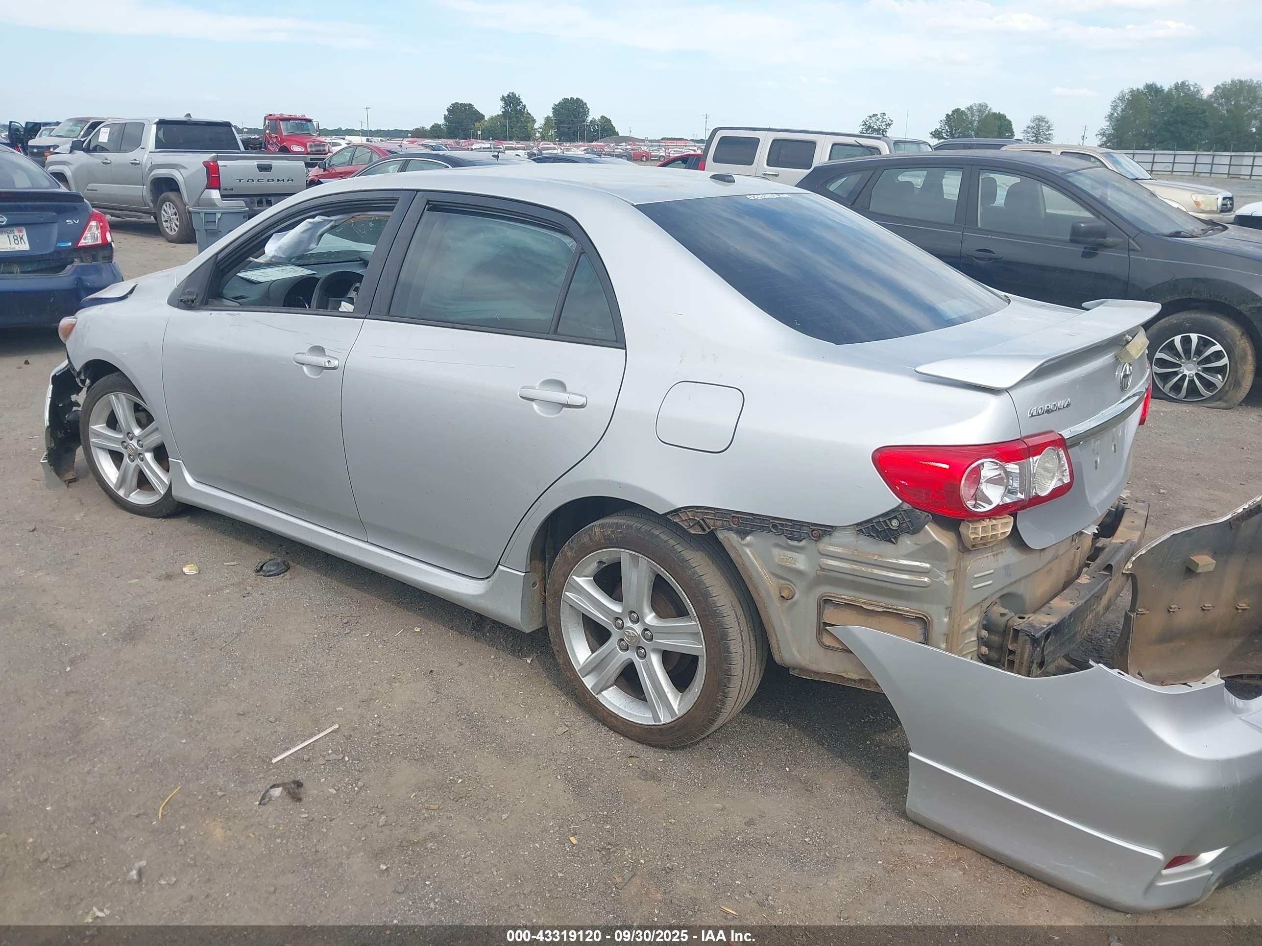 TOYOTA COROLLA image 3