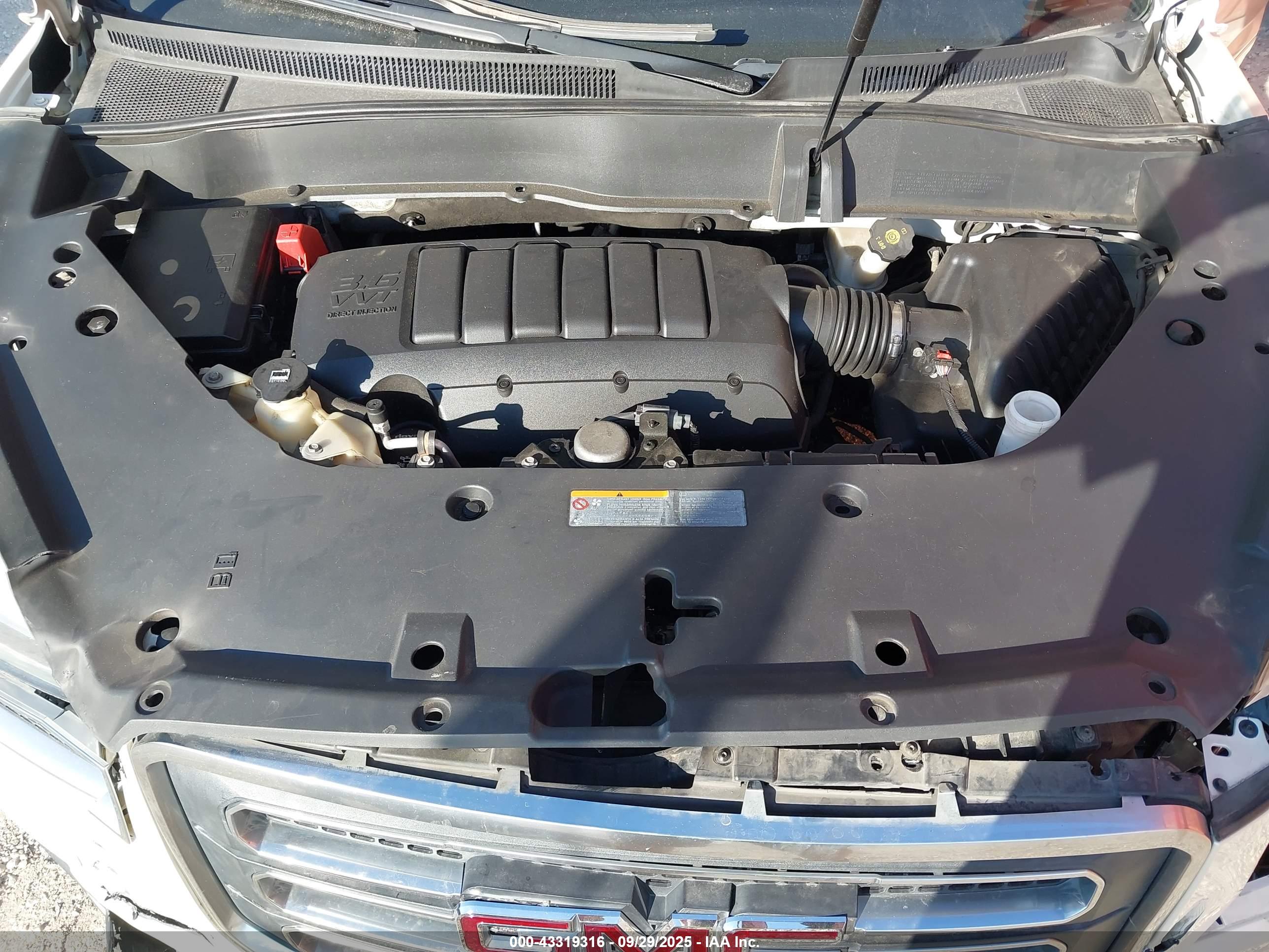 GMC ACADIA image 10