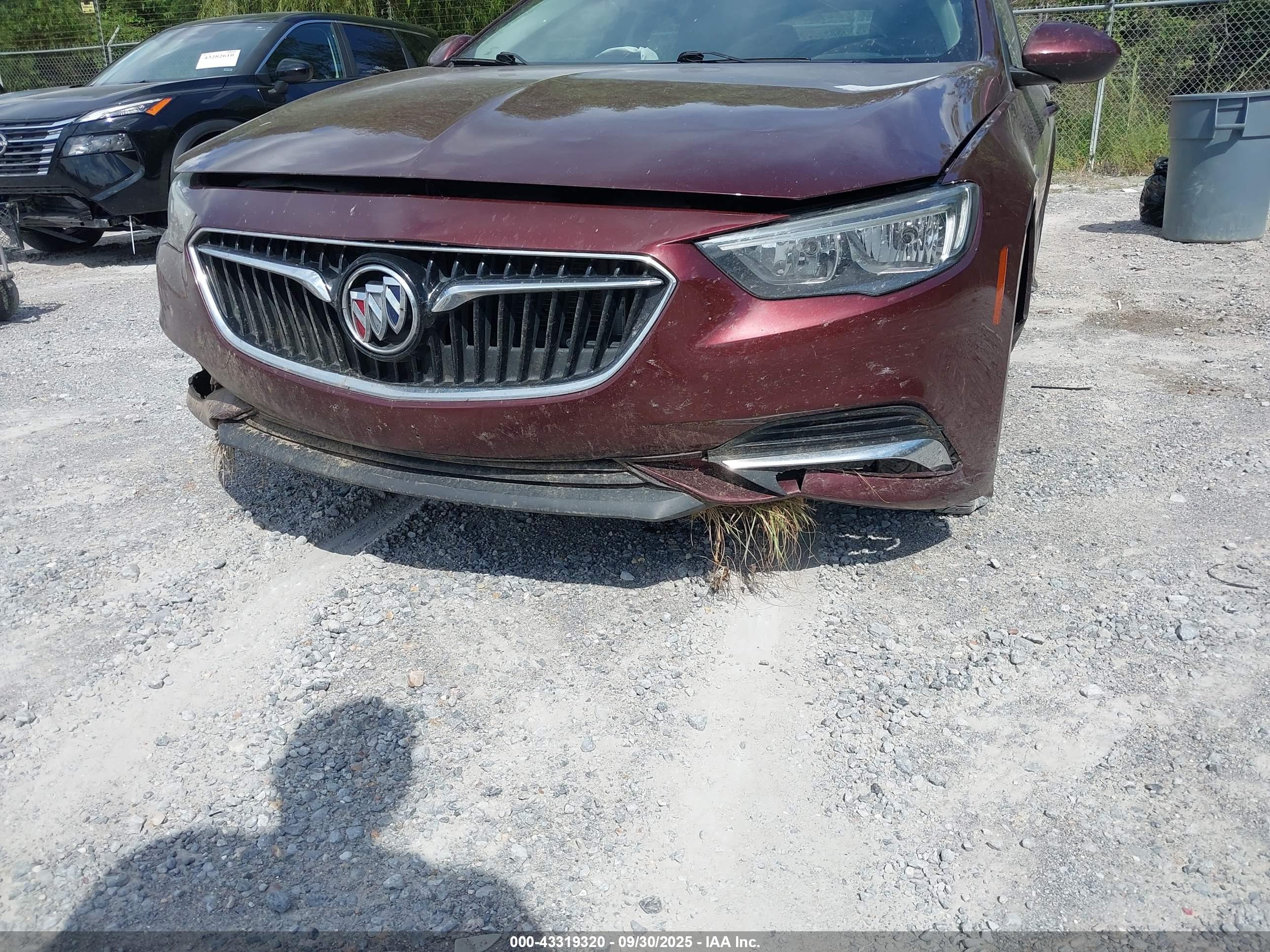 BUICK REGAL image 6