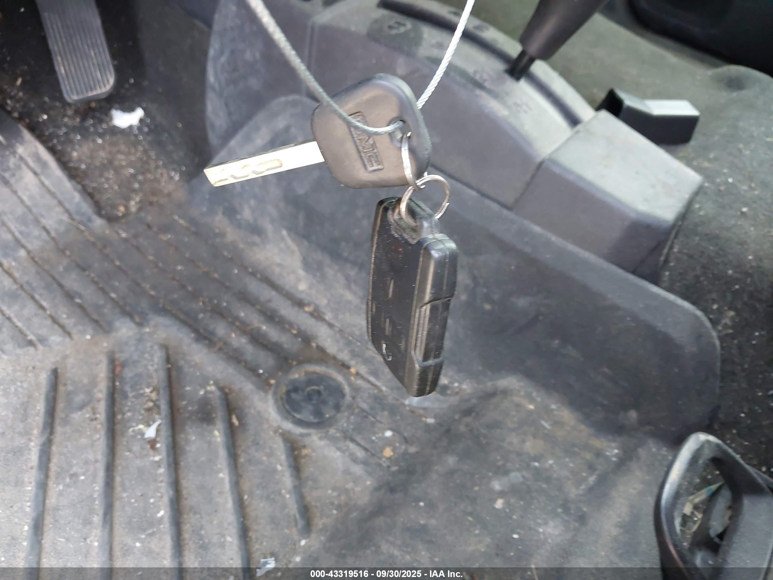 GMC SIERRA image 11