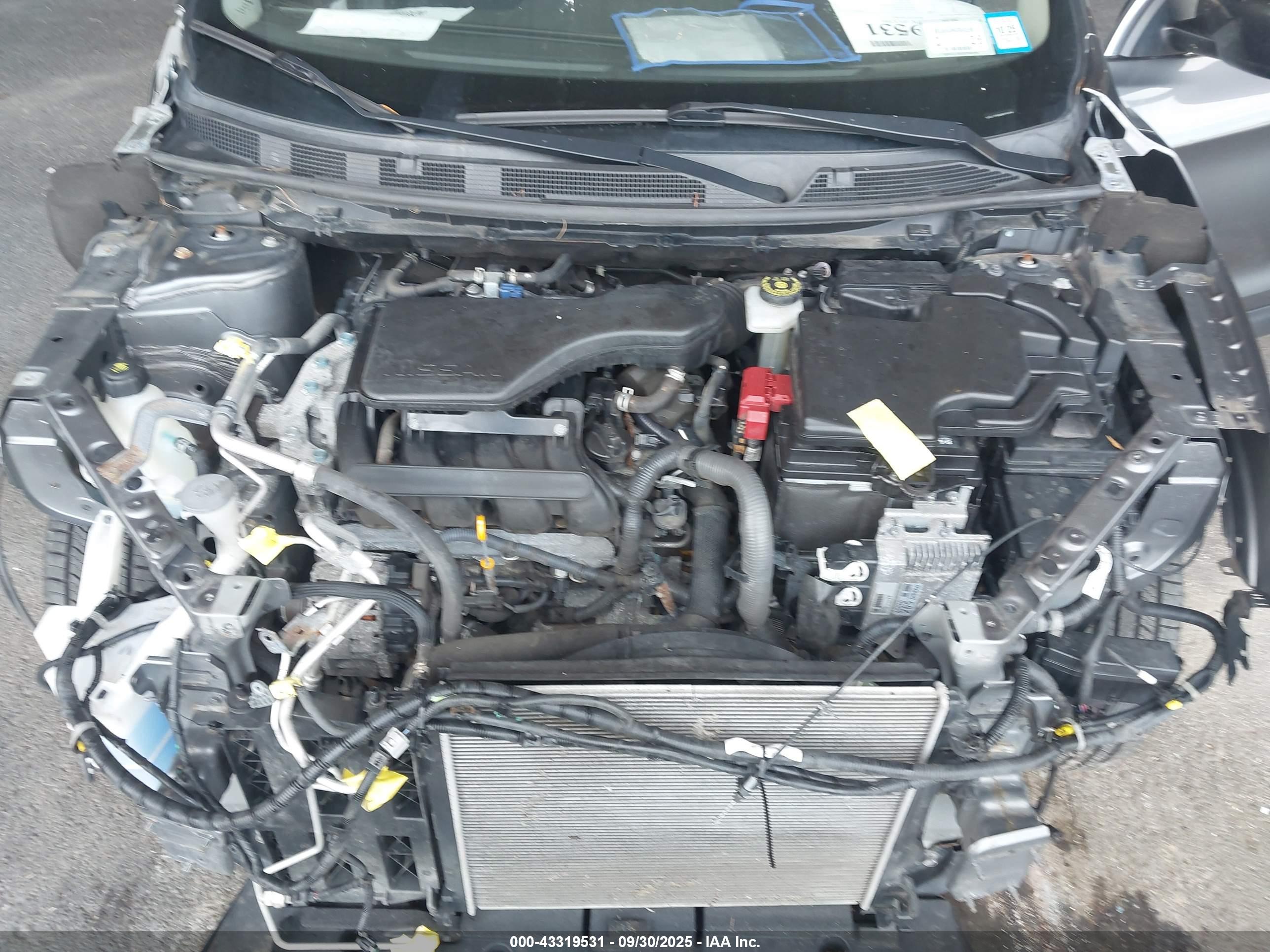 NISSAN ROGUE image 10