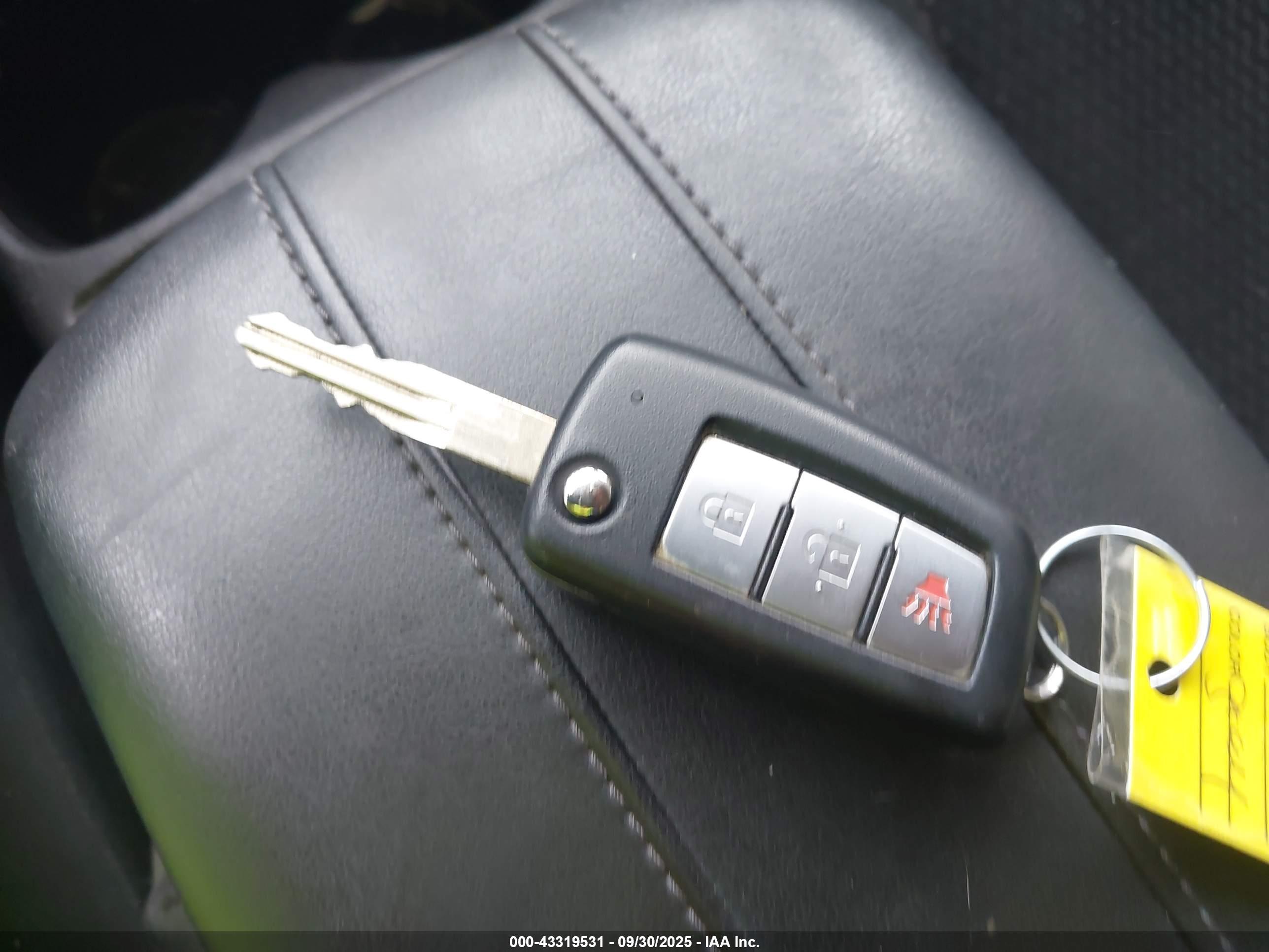 NISSAN ROGUE image 11