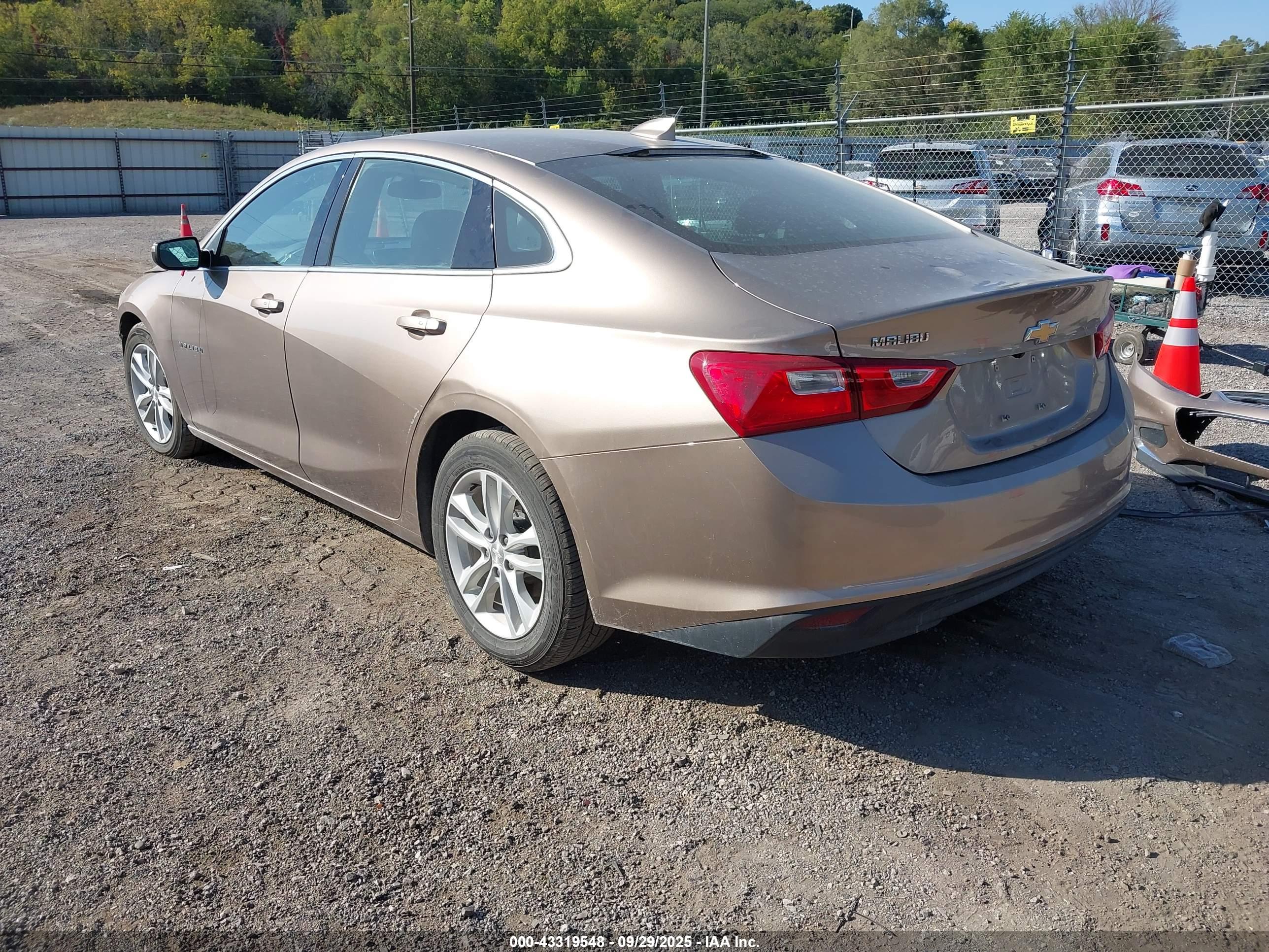 CHEVROLET MALIBU image 3