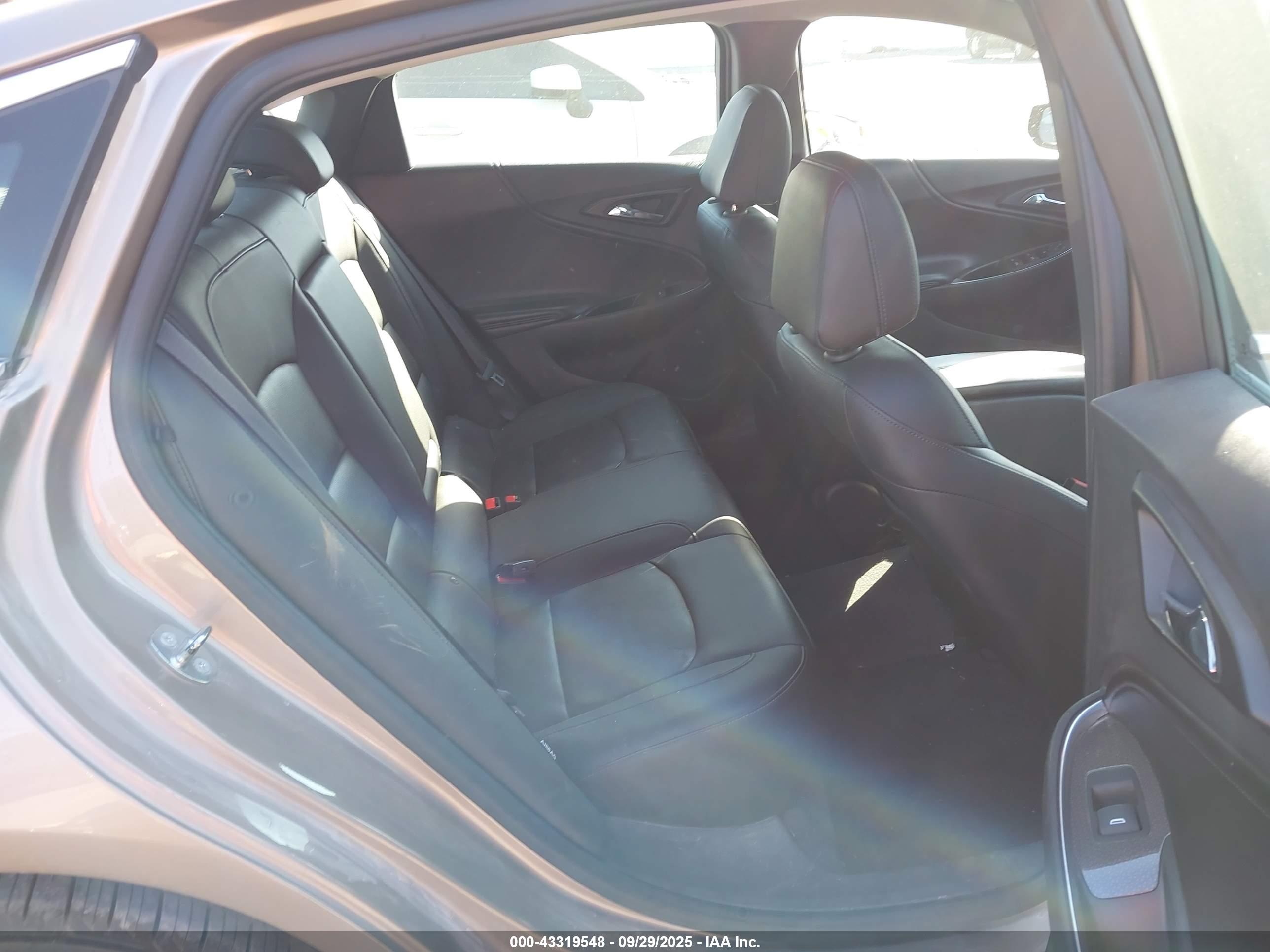 CHEVROLET MALIBU image 8