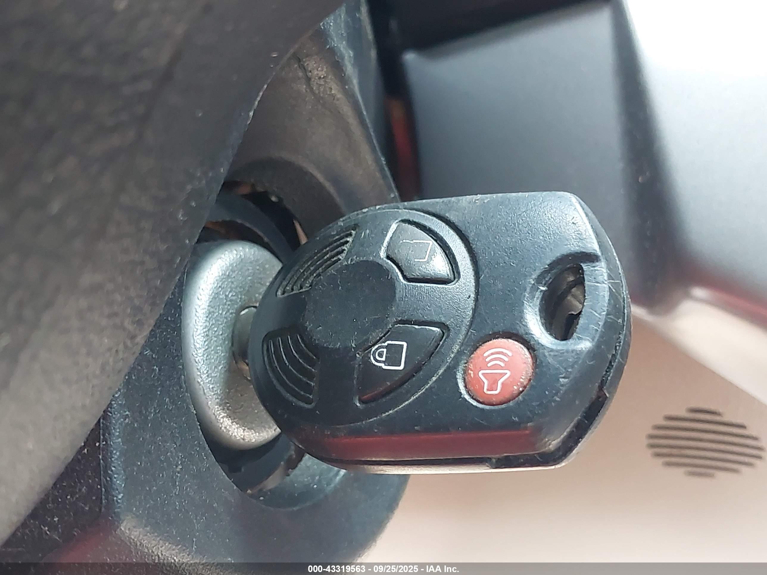 FORD ESCAPE image 11