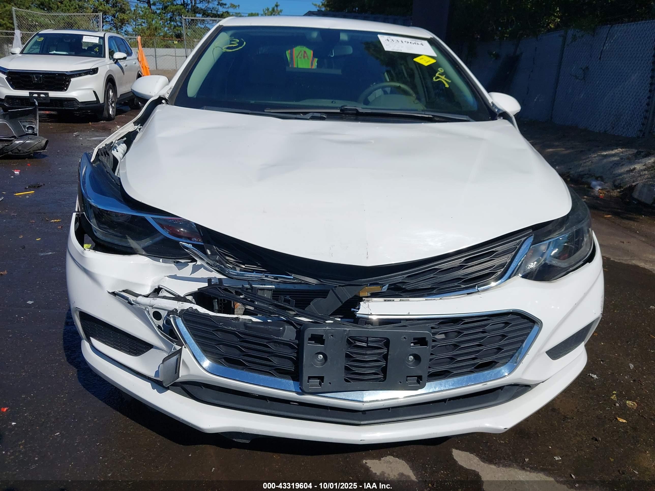 CHEVROLET CRUZE image 6
