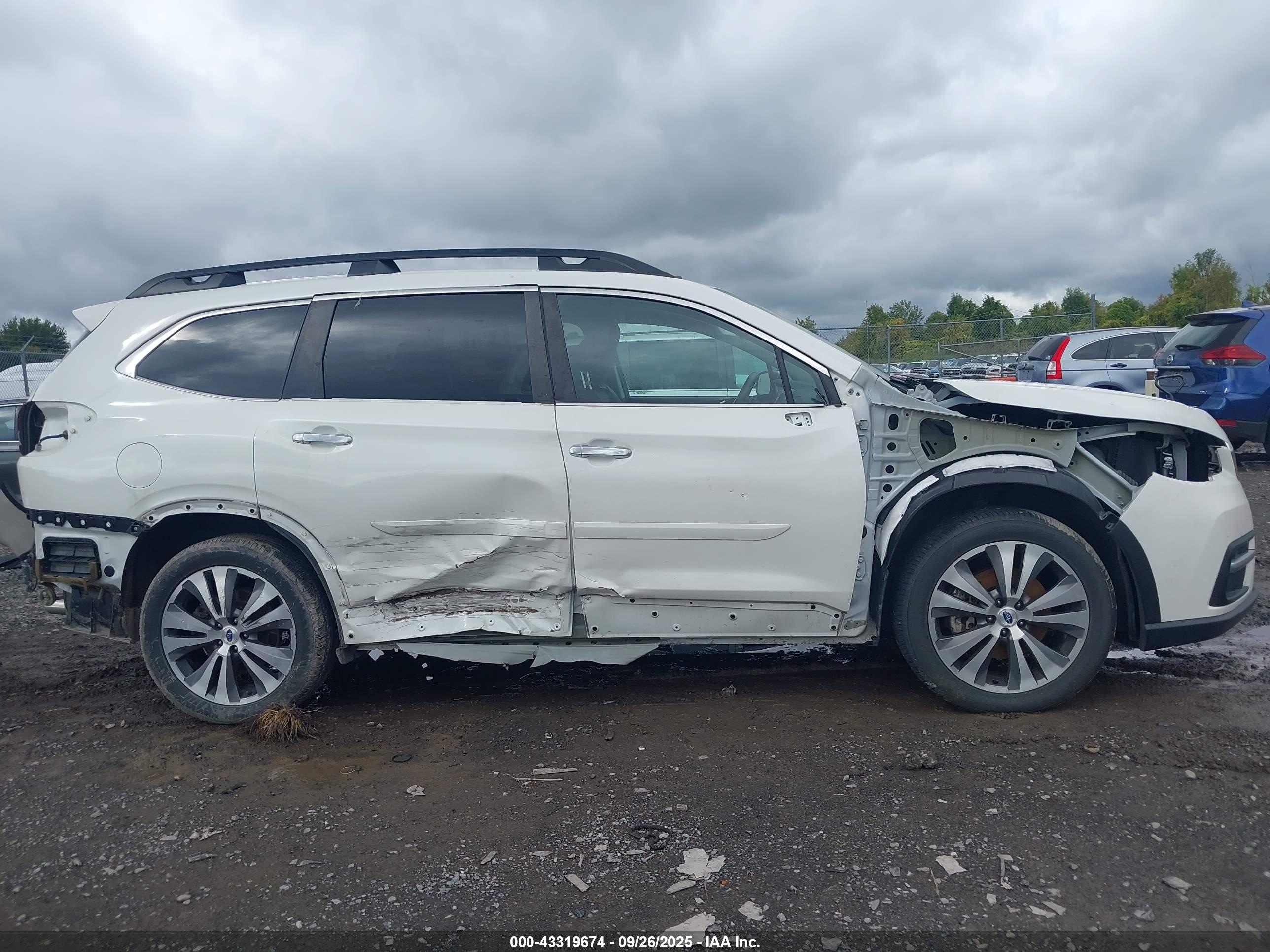 SUBARU ASCENT image 6