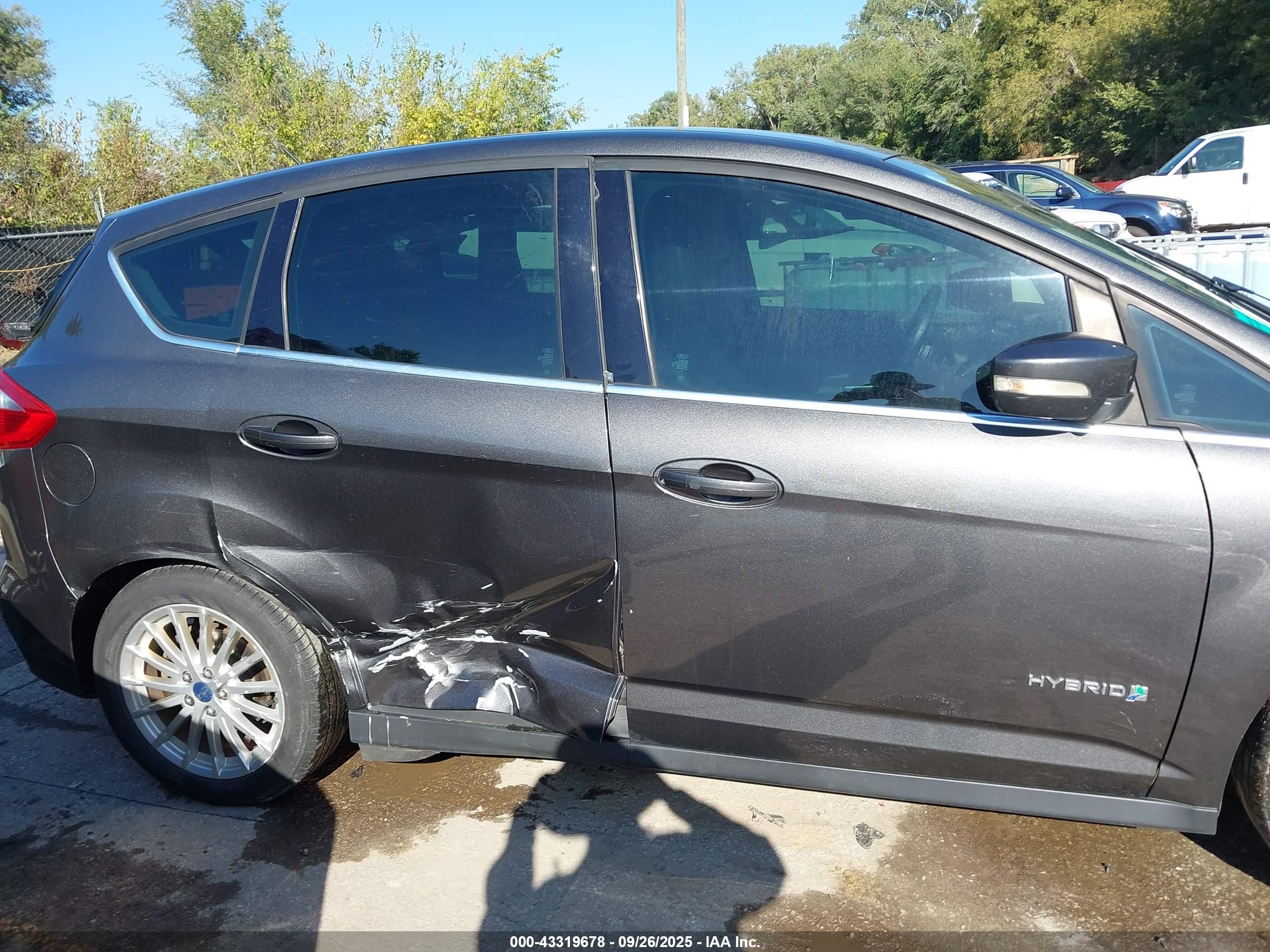 FORD C-MAX image 6