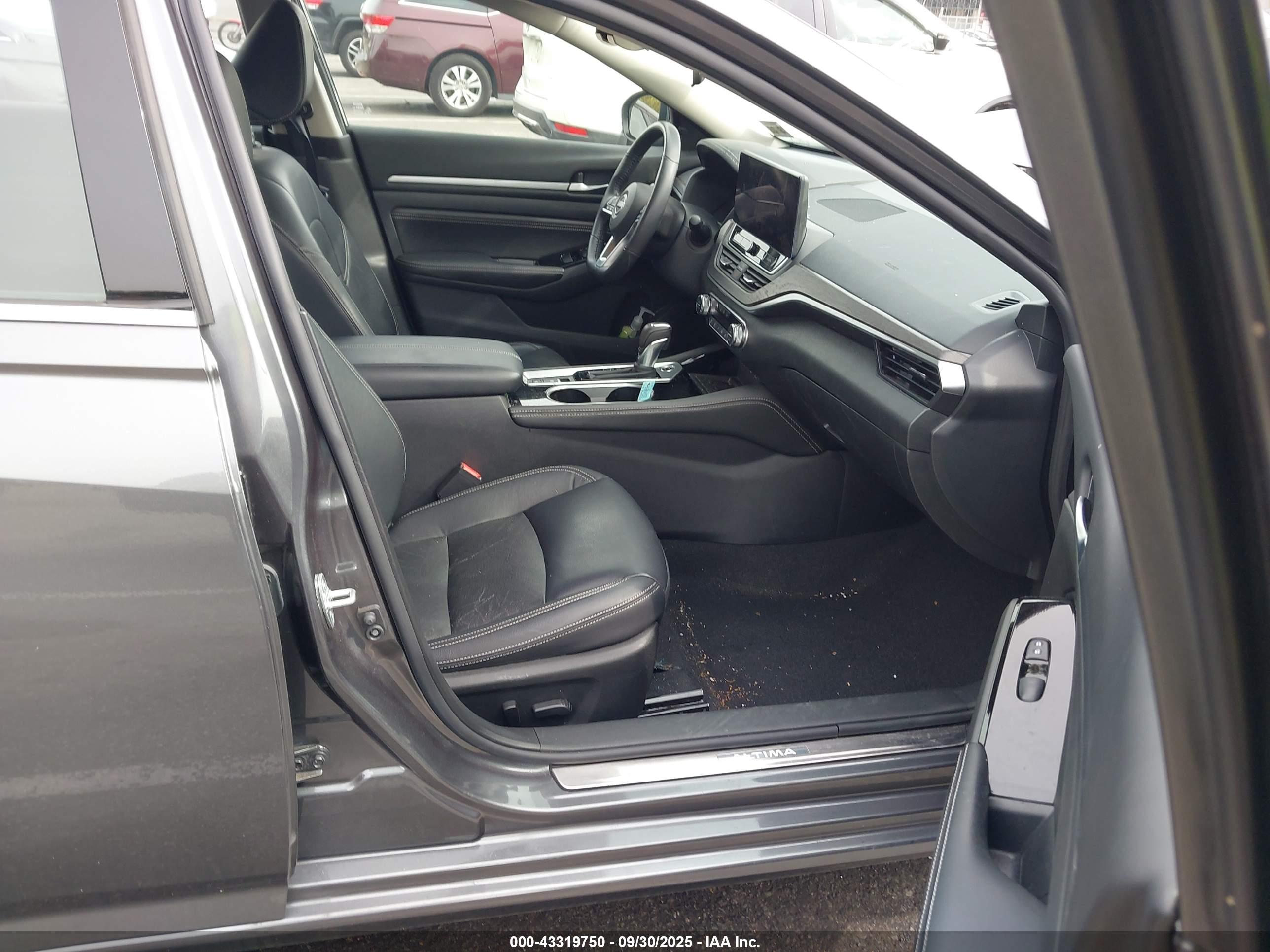 NISSAN ALTIMA image 5