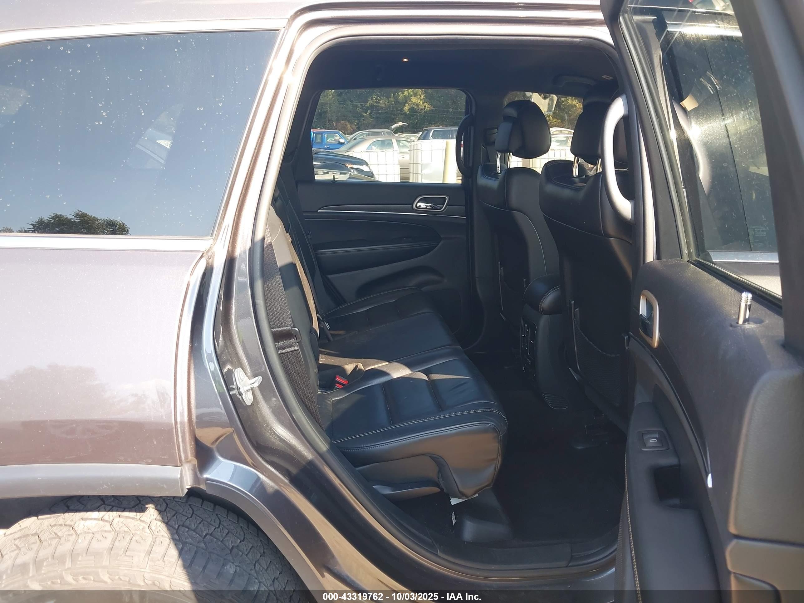 JEEP GRAND image 8