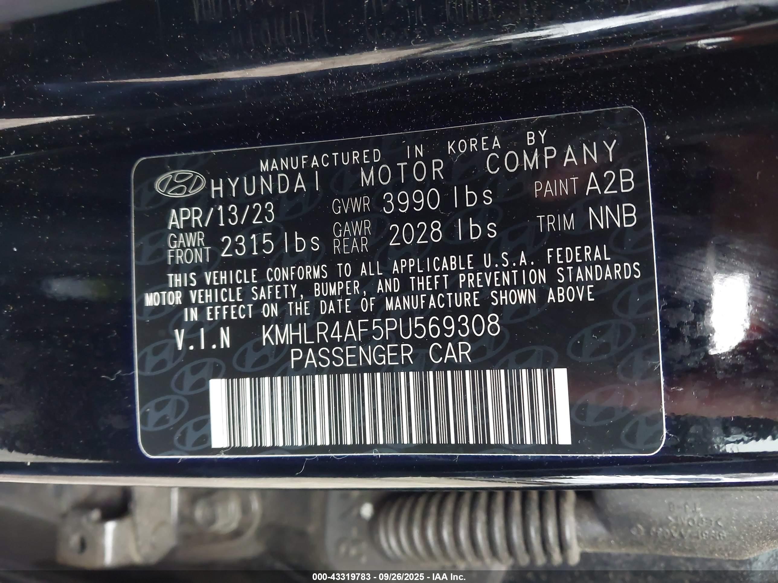 HYUNDAI ELANTRA image 9