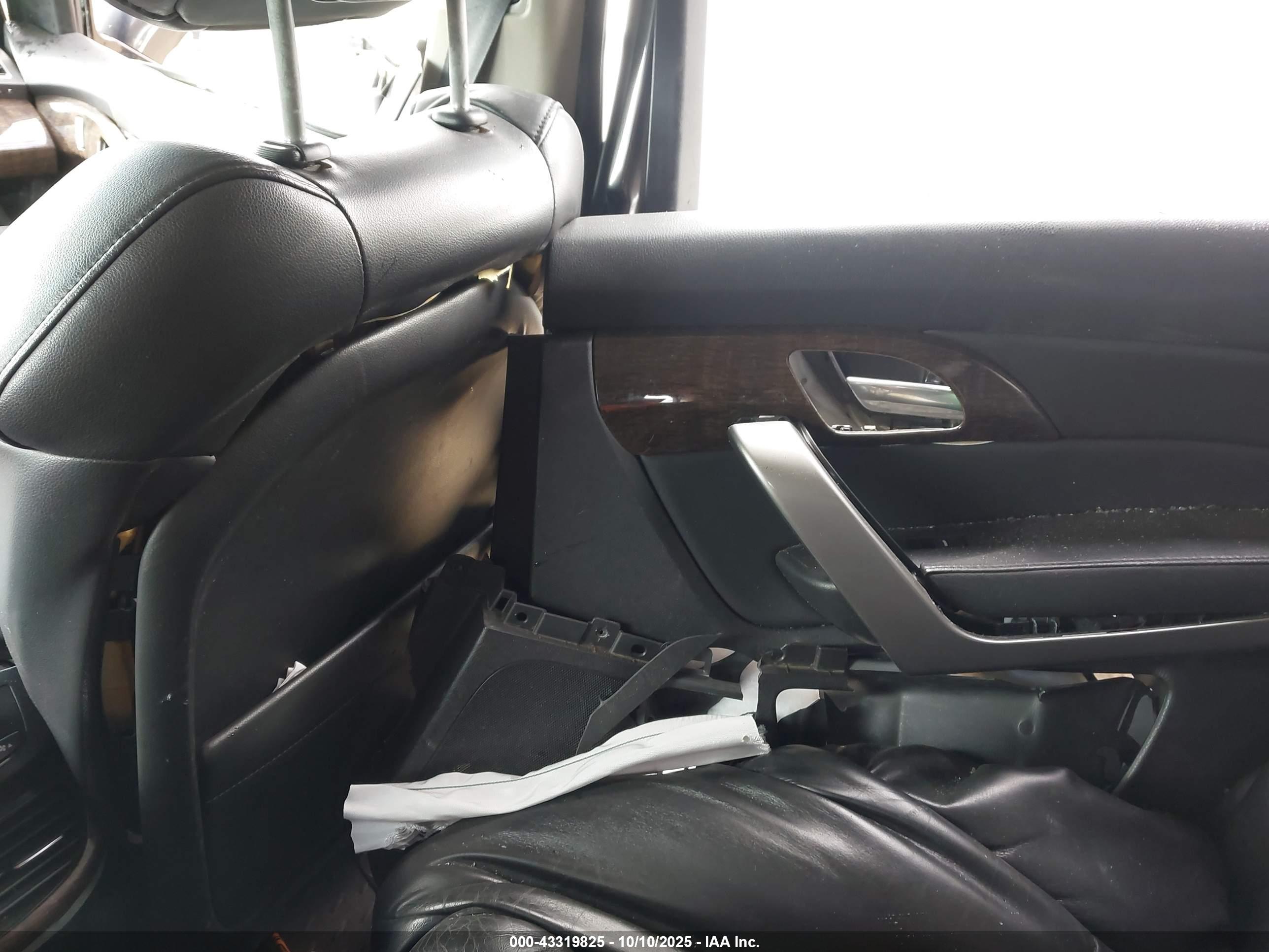 ACURA MDX image 8