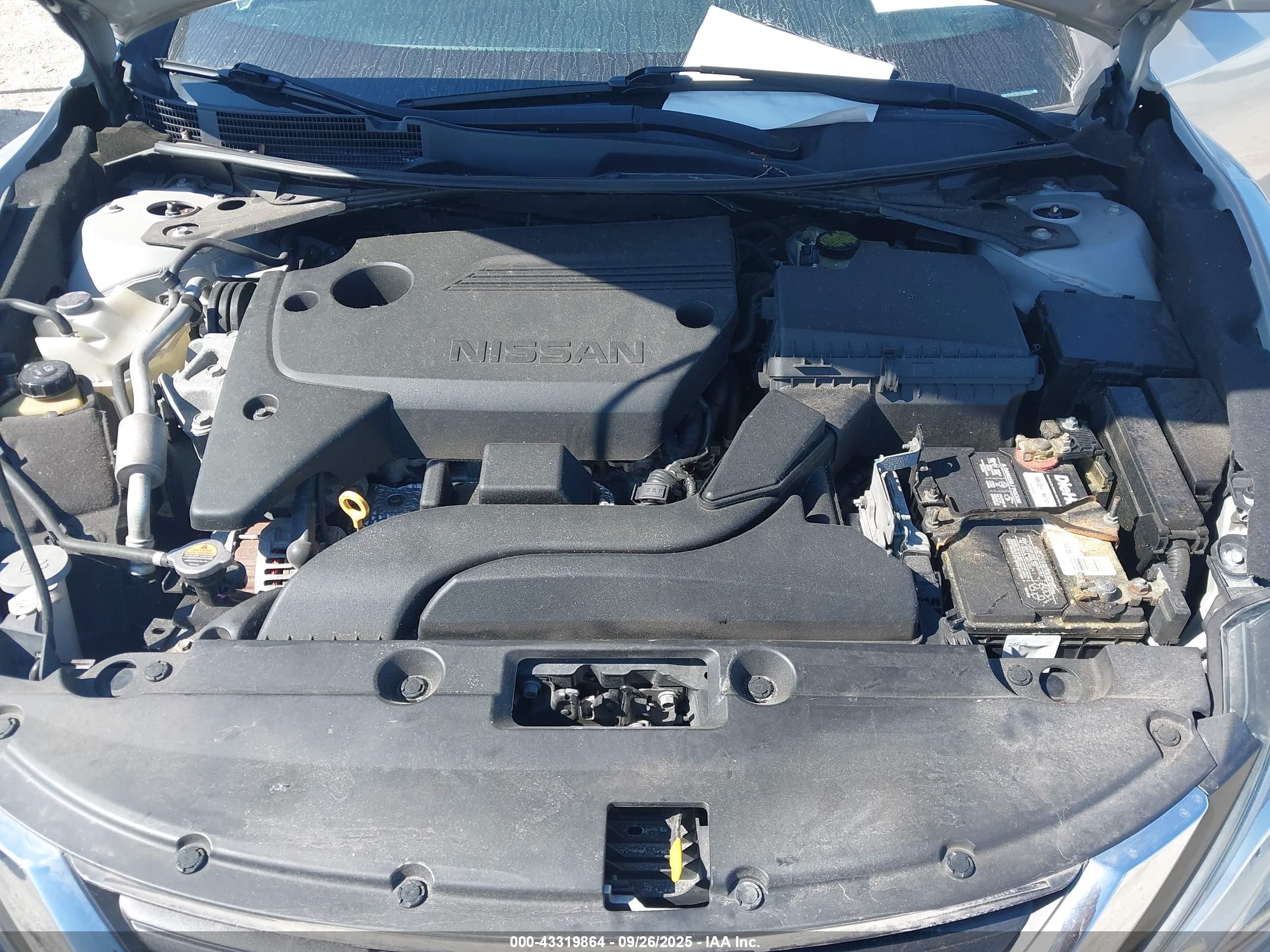 NISSAN ALTIMA image 10