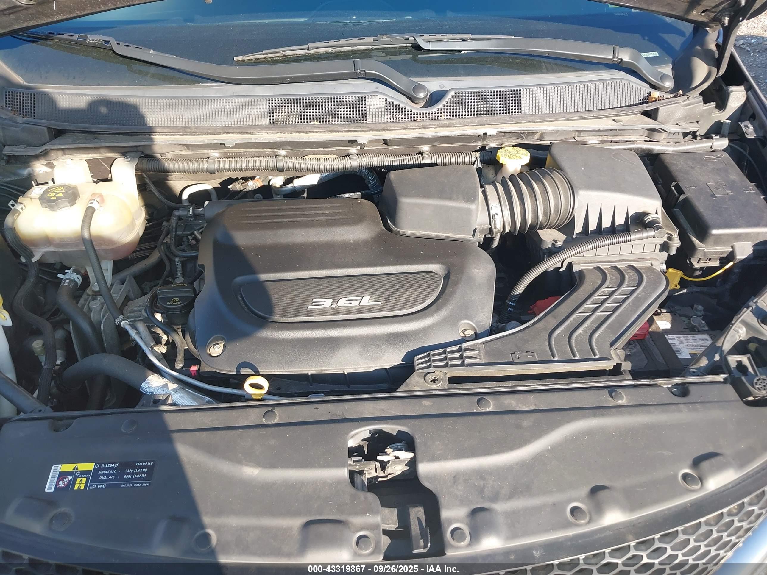 CHRYSLER PACIFICA image 10