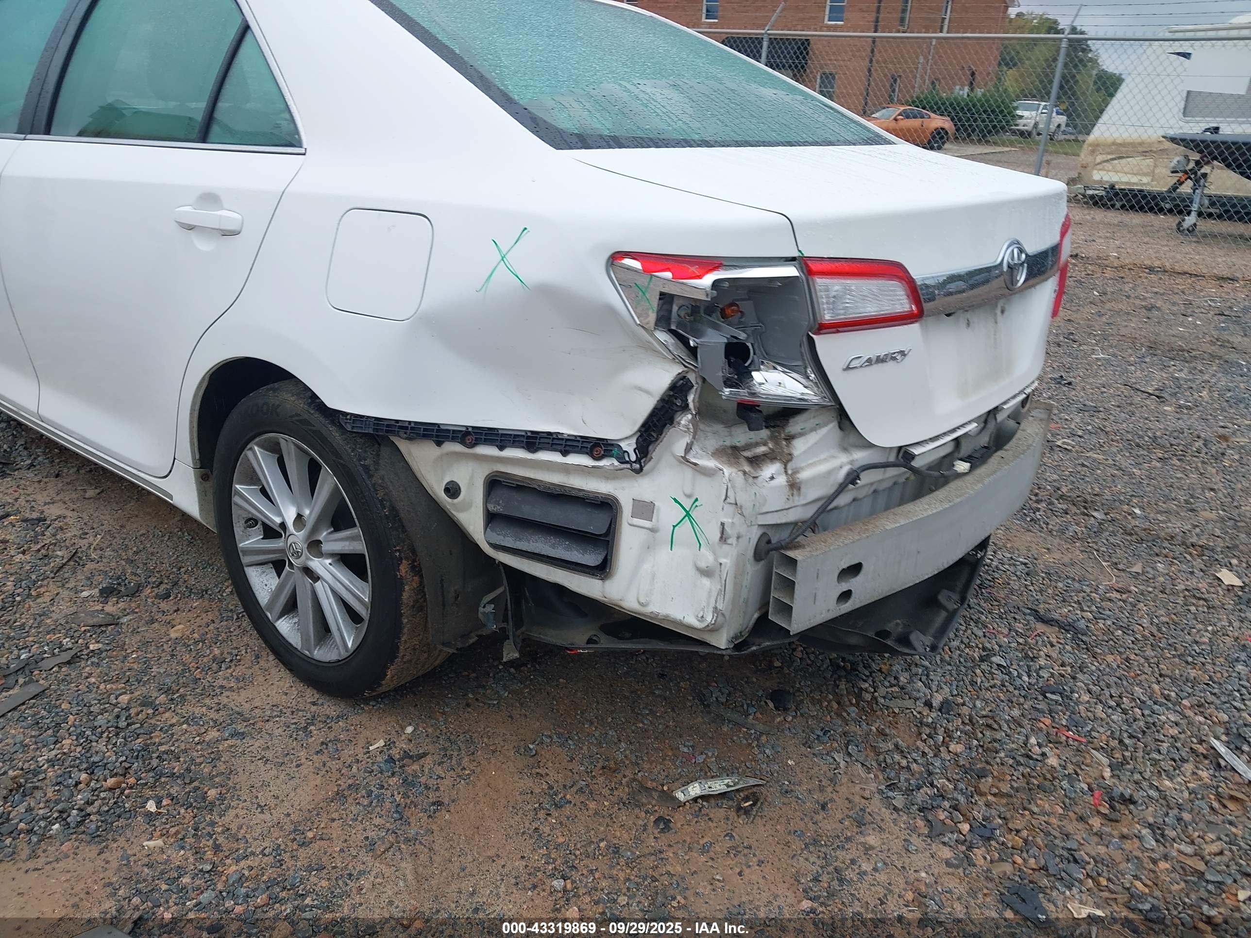 TOYOTA CAMRY image 6