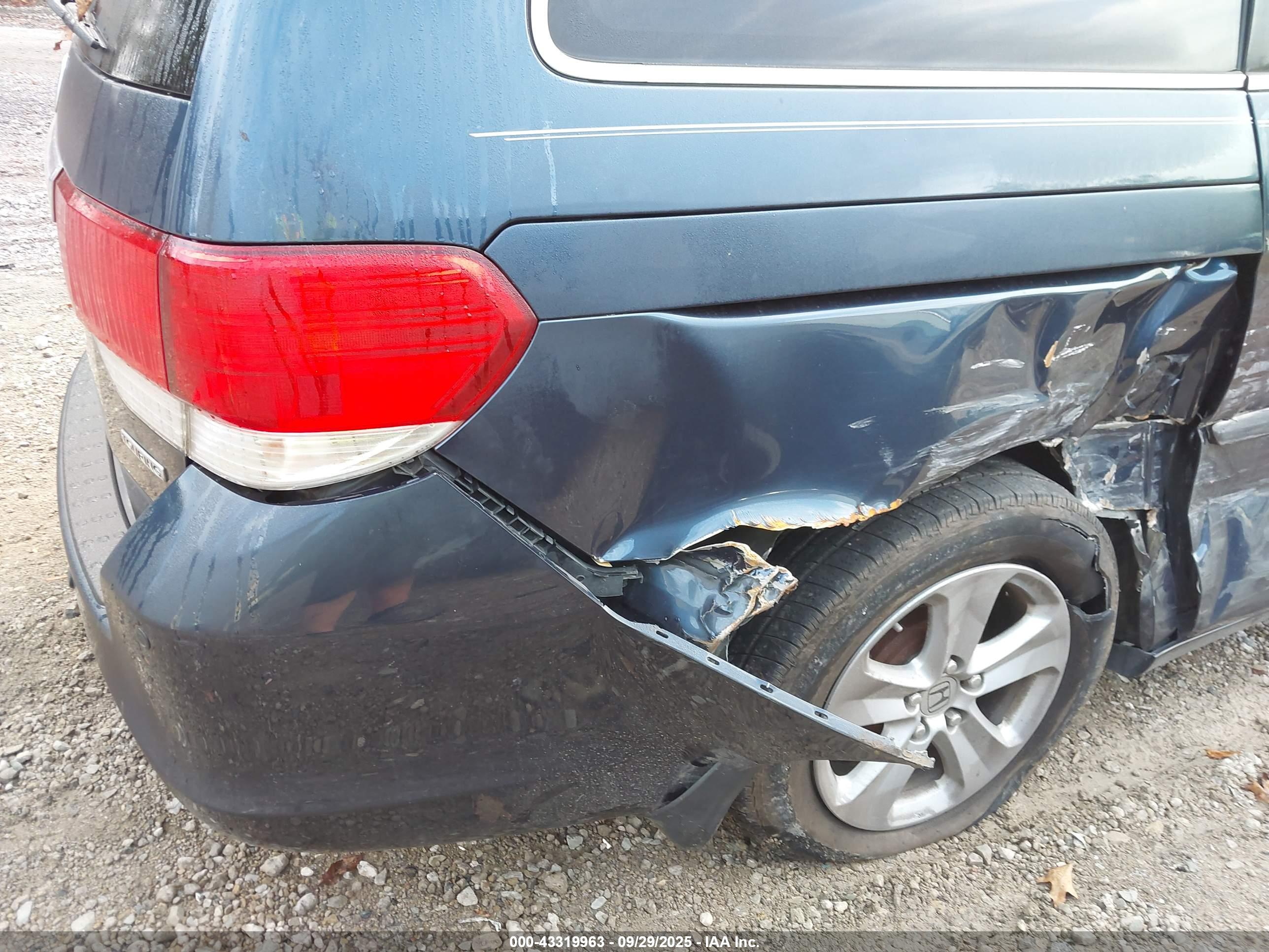 HONDA ODYSSEY image 6