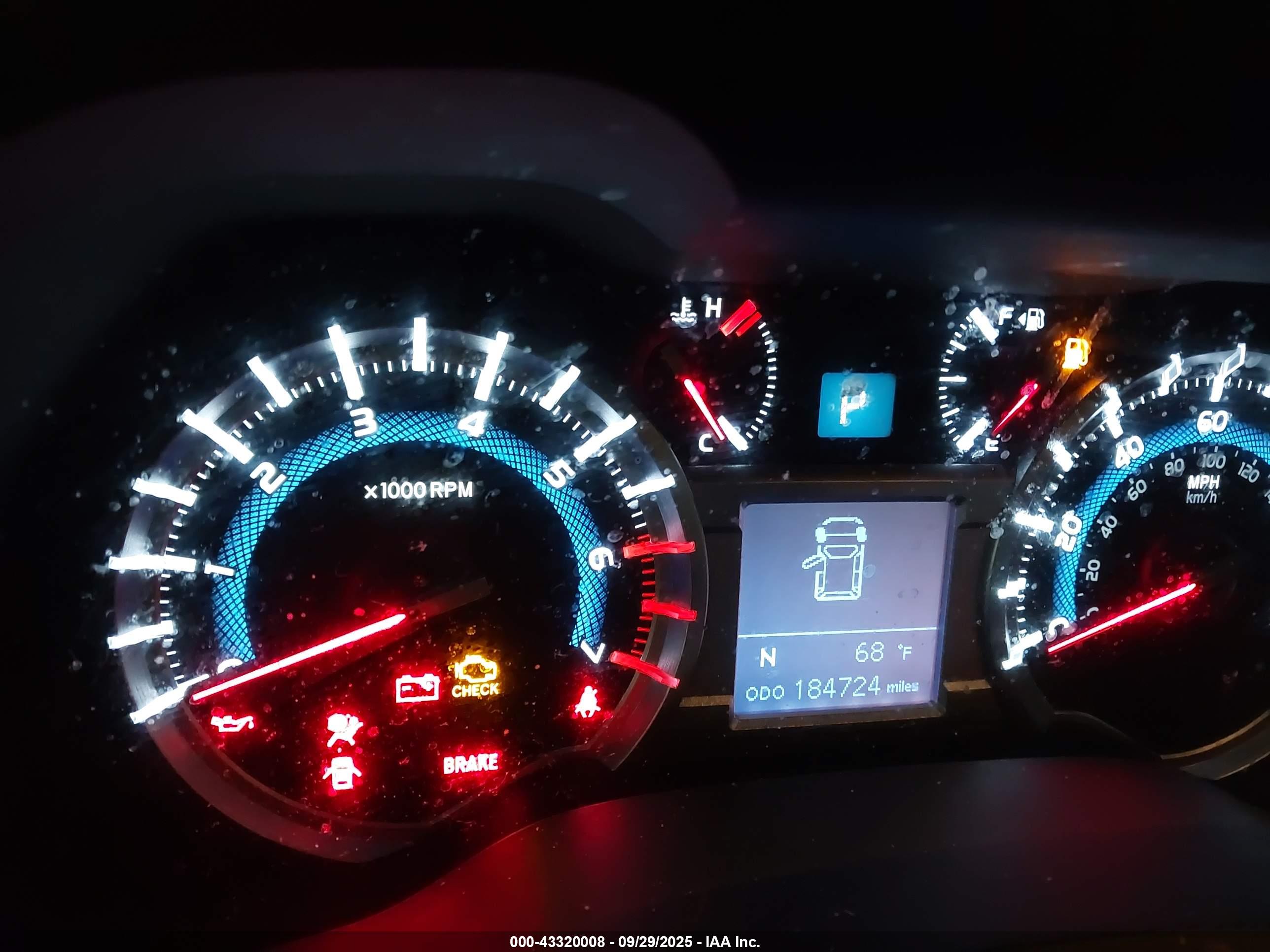 TOYOTA 4RUNNER image 7