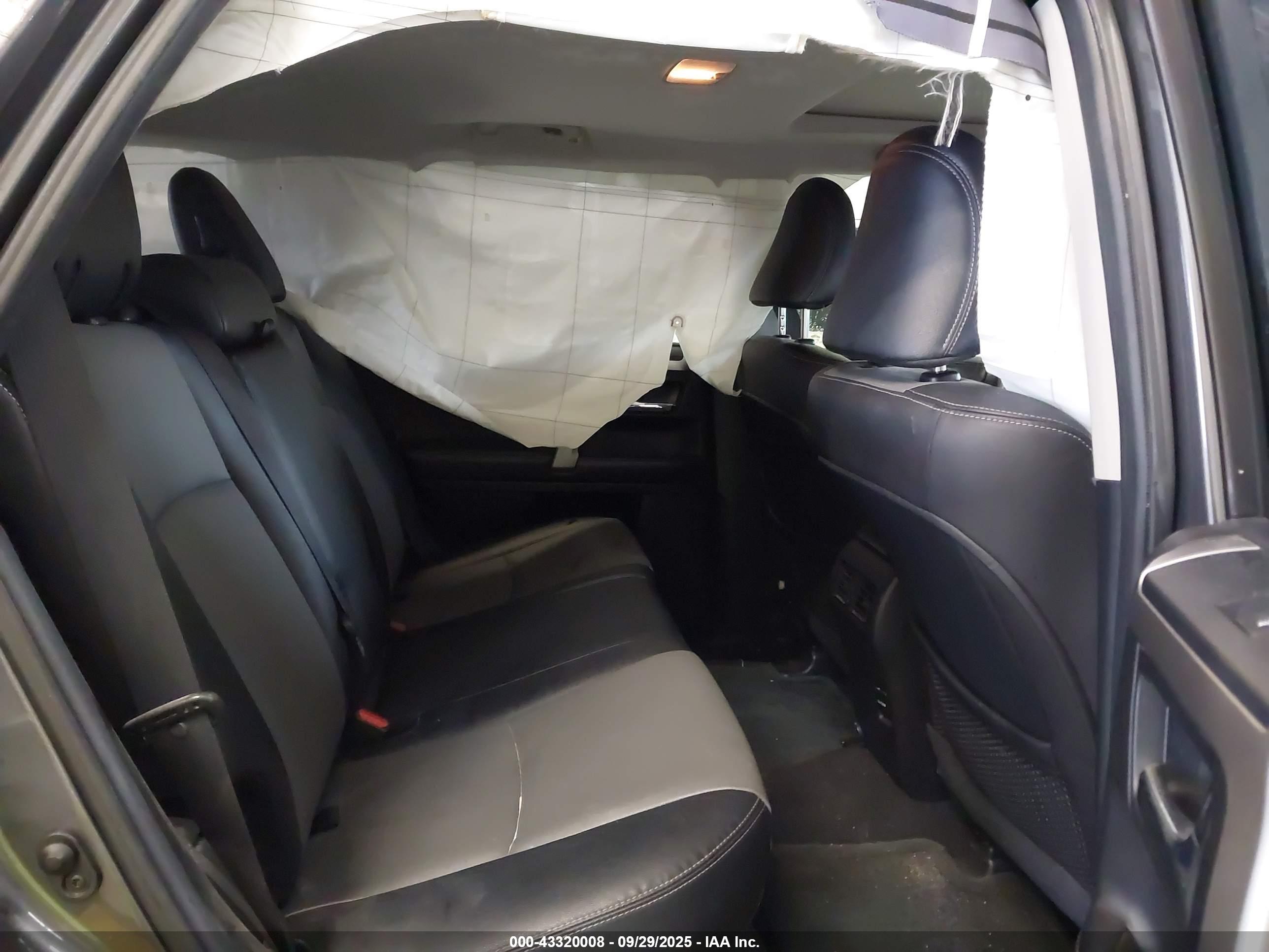 TOYOTA 4RUNNER image 8