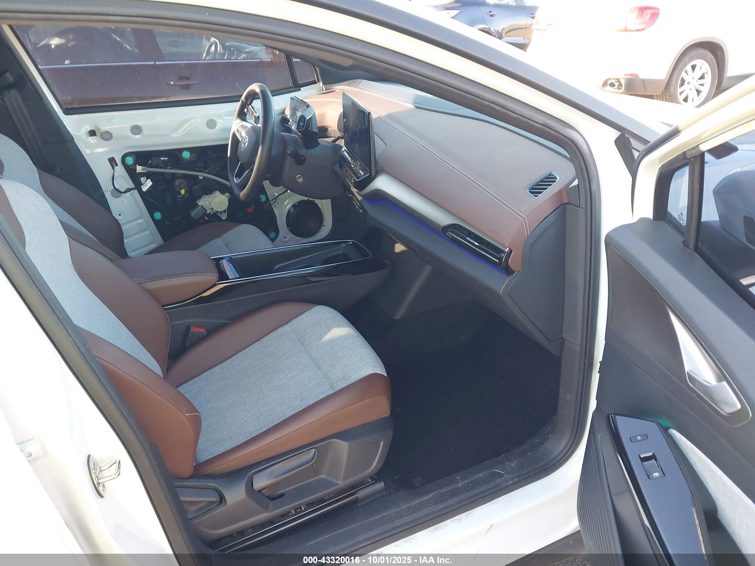 VOLKSWAGEN ID.4 image 5
